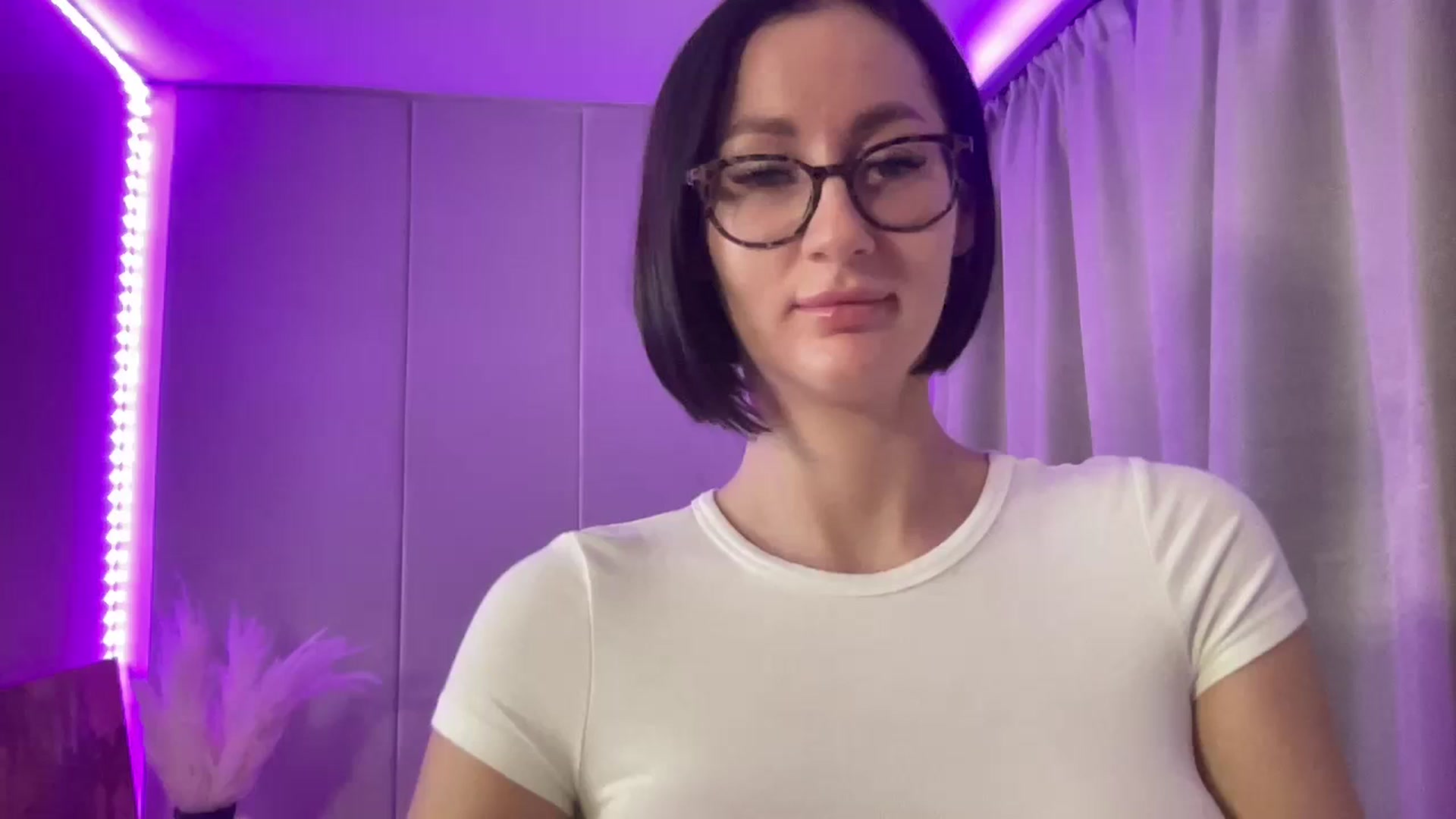 Gallery image thumbnail from Queen_Dasha's myfreecams stream on, 07/15/2023, 19:02 image 10 of 20