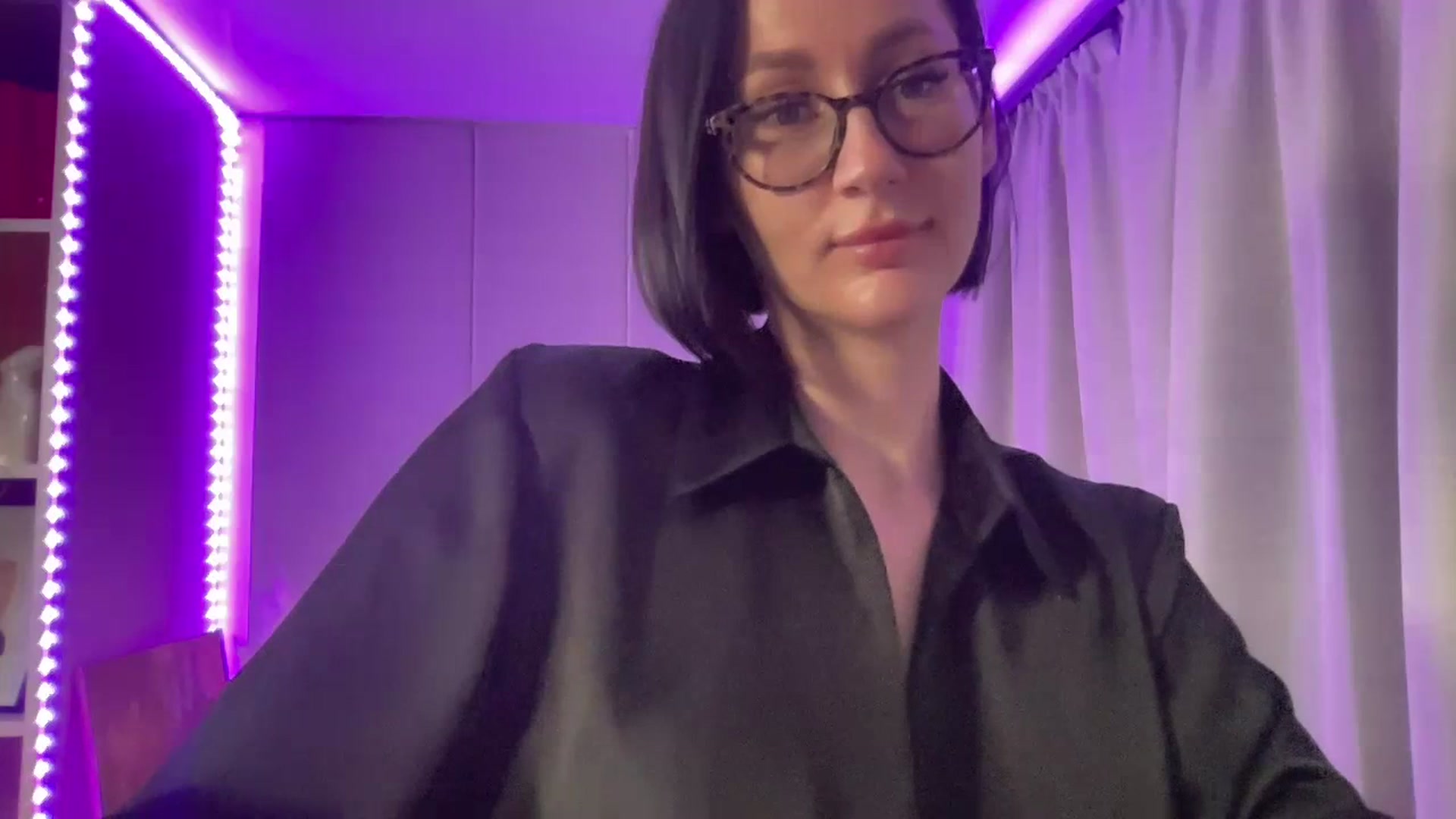 Gallery image thumbnail from Queen_Dasha's myfreecams stream on, 07/15/2023, 20:00 image 15 of 20
