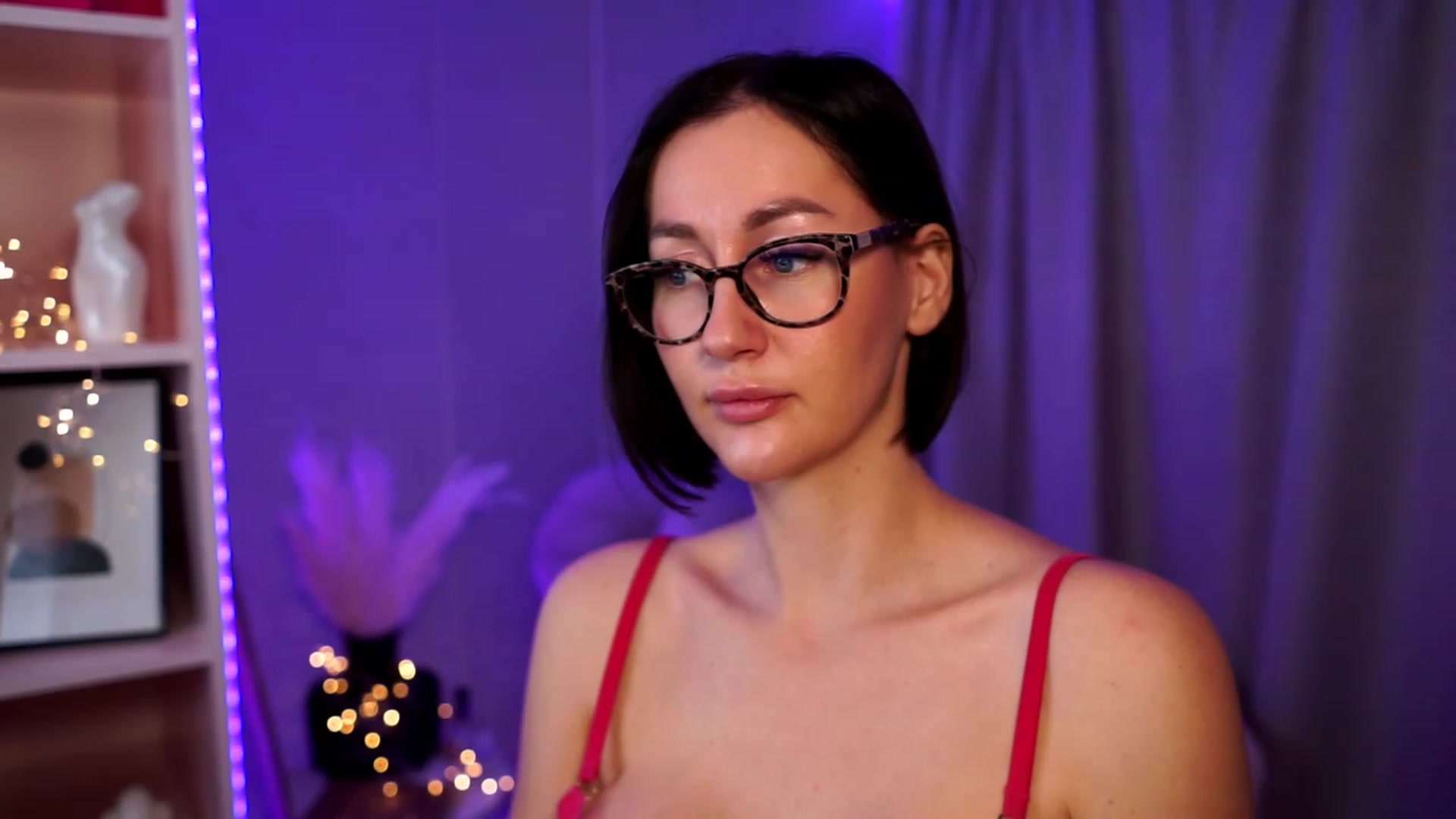 Gallery image thumbnail from Queen_Dasha's myfreecams stream on, 07/19/2023, 16:26 image 16 of 20