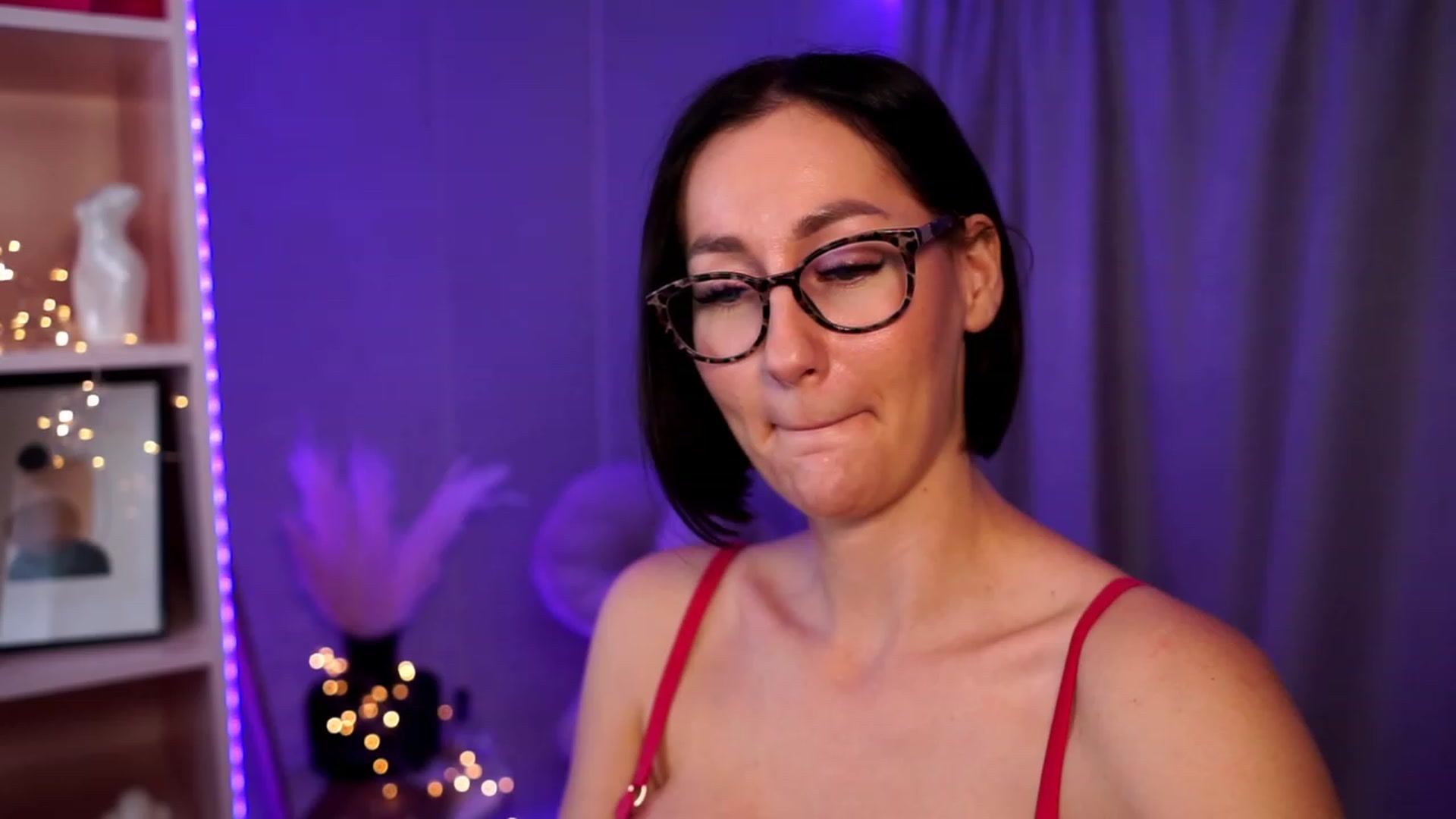 Gallery image thumbnail from Queen_Dasha's myfreecams stream on, 07/19/2023, 16:26 image 18 of 20