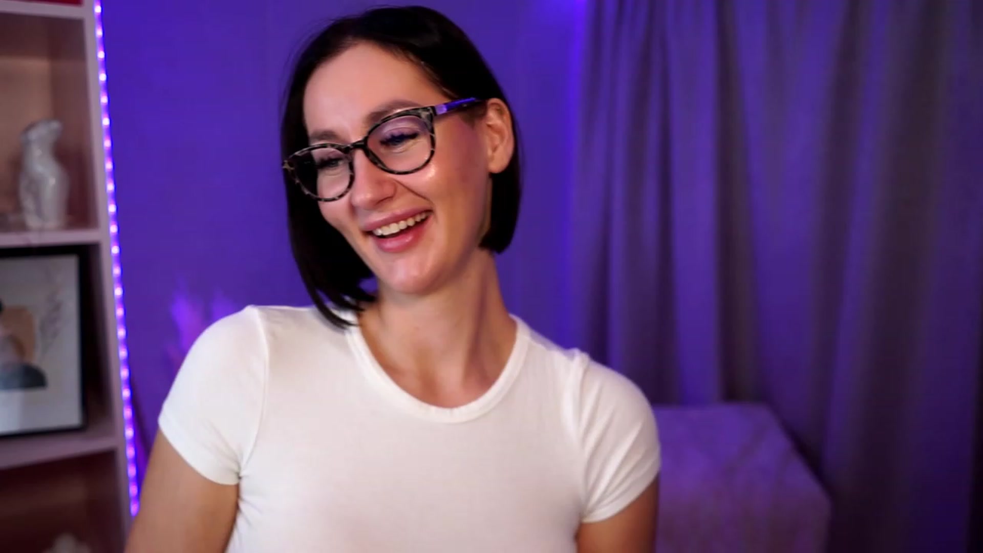 Gallery image thumbnail from Queen_Dasha's myfreecams stream on, 07/19/2023, 21:43 image 1 of 20