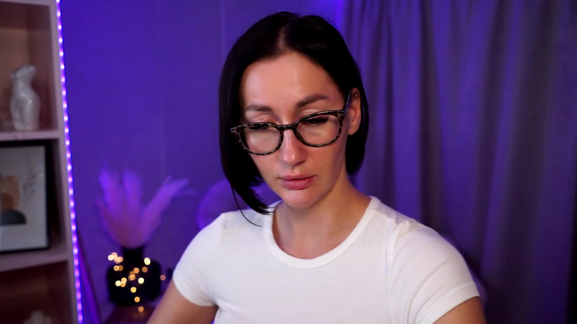 Gallery image thumbnail from Queen_Dasha's myfreecams stream on, 07/19/2023, 21:43 image 14 of 20
