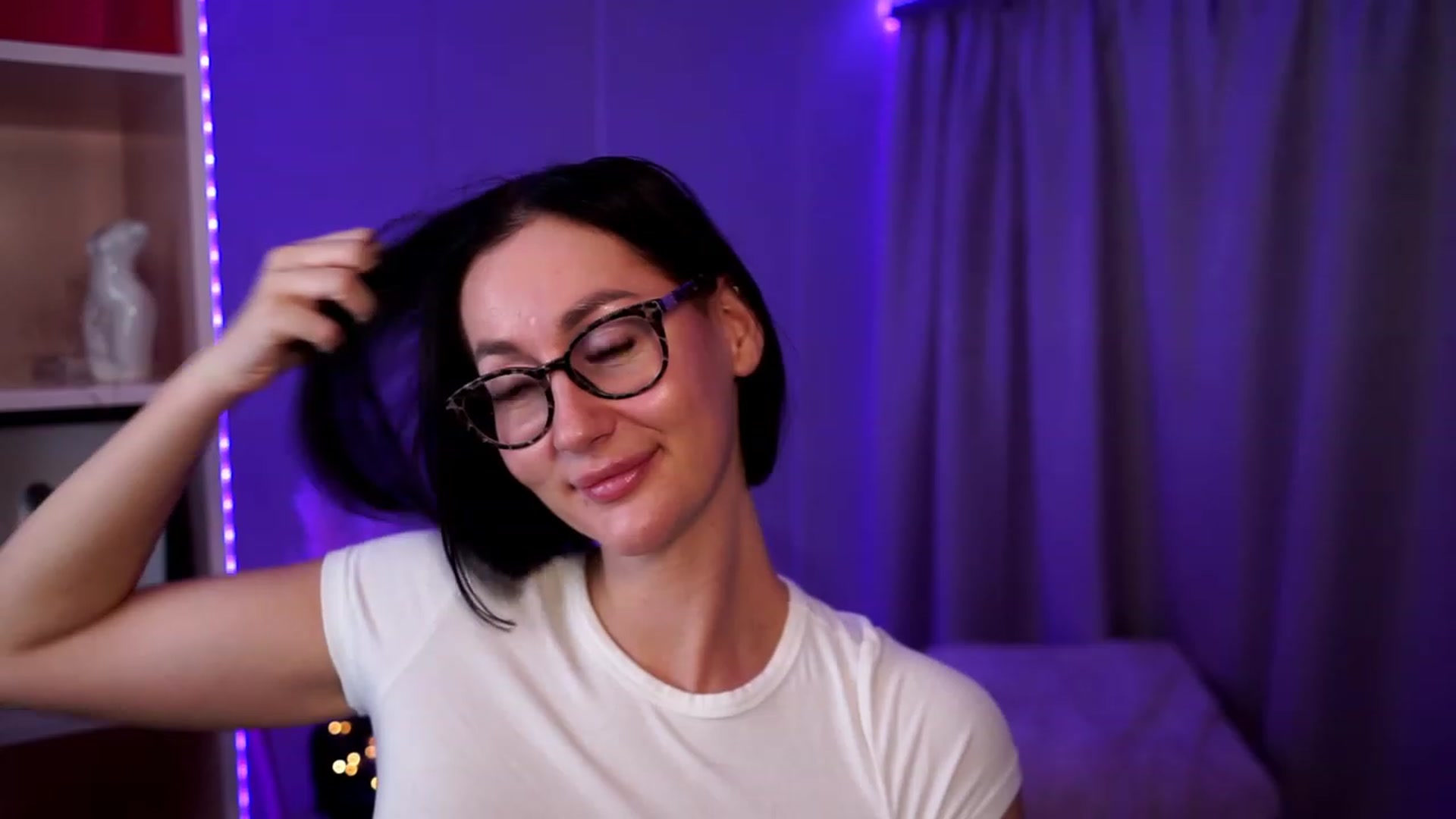 Gallery image thumbnail from Queen_Dasha's myfreecams stream on, 07/19/2023, 23:14 image 14 of 20