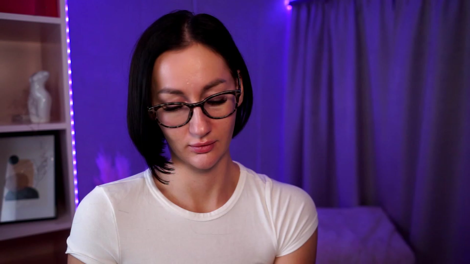 Gallery image thumbnail from Queen_Dasha's myfreecams stream on, 07/19/2023, 23:14 image 4 of 20