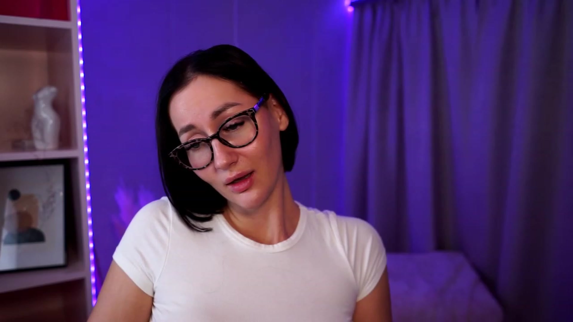 Gallery image thumbnail from Queen_Dasha's myfreecams stream on, 07/19/2023, 23:14 image 7 of 20