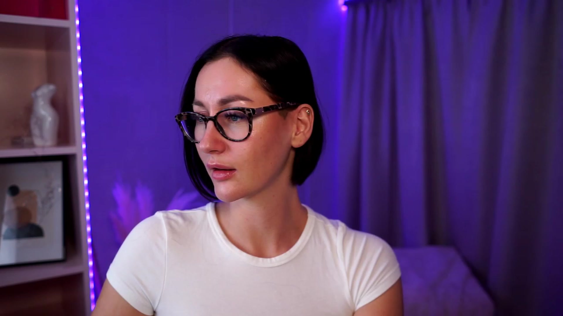 Gallery image thumbnail from Queen_Dasha's myfreecams stream on, 07/19/2023, 23:14 image 9 of 20