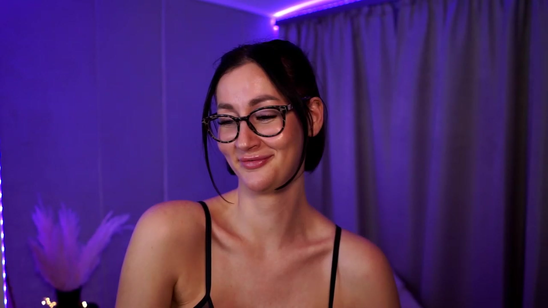Gallery image thumbnail from Queen_Dasha's myfreecams stream on, 07/20/2023, 22:37 image 19 of 20