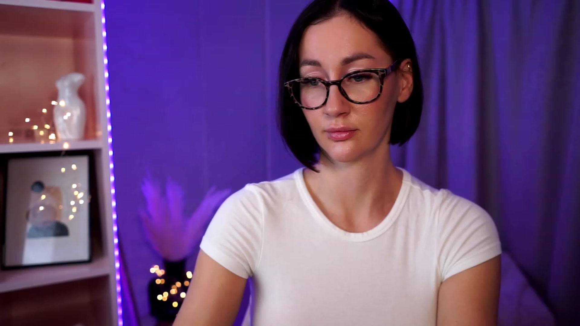 Gallery image thumbnail from Queen_Dasha's myfreecams stream on, 07/21/2023, 17:09 image 1 of 20