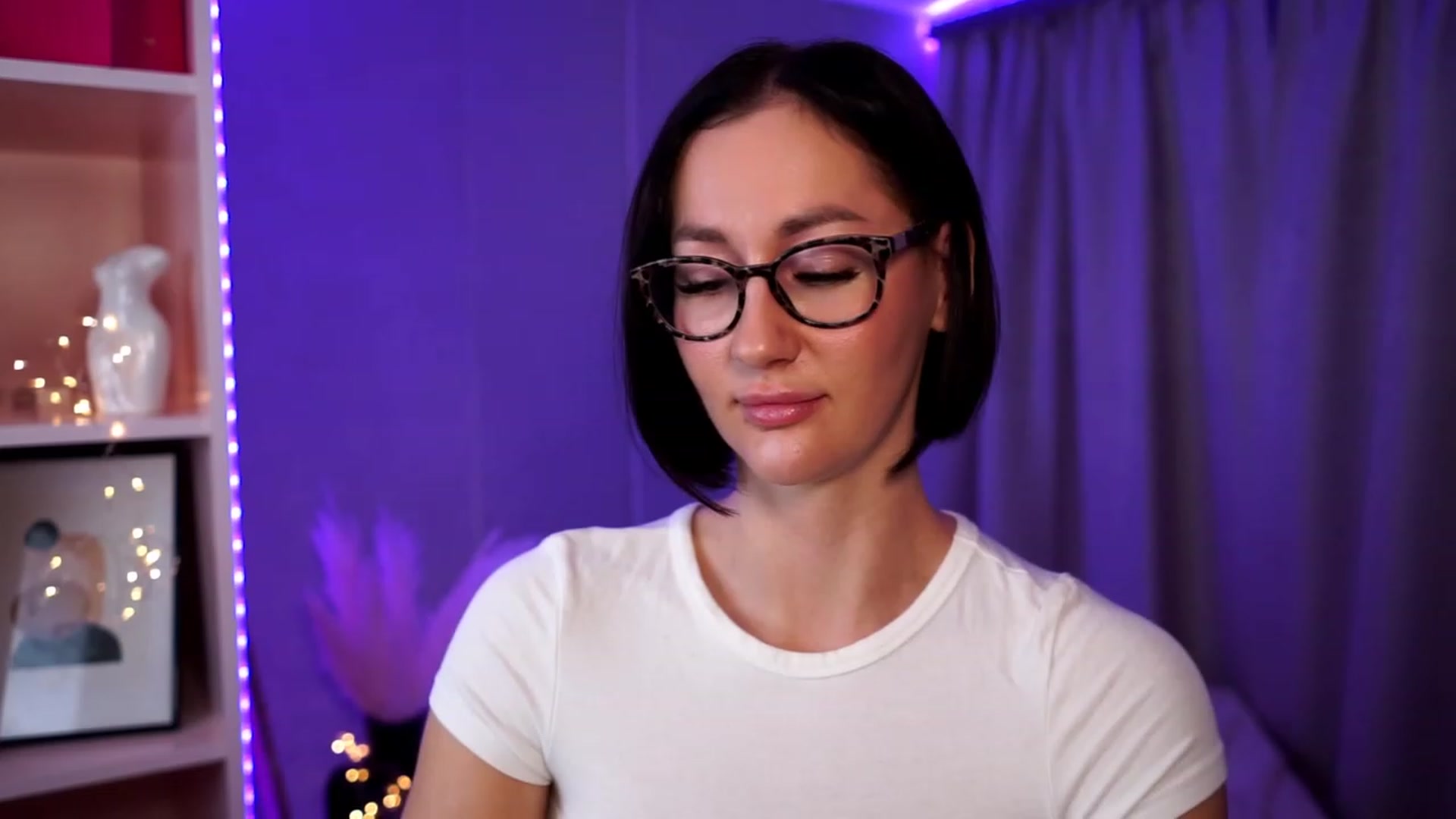 Gallery image thumbnail from Queen_Dasha's myfreecams stream on, 07/21/2023, 17:09 image 13 of 20
