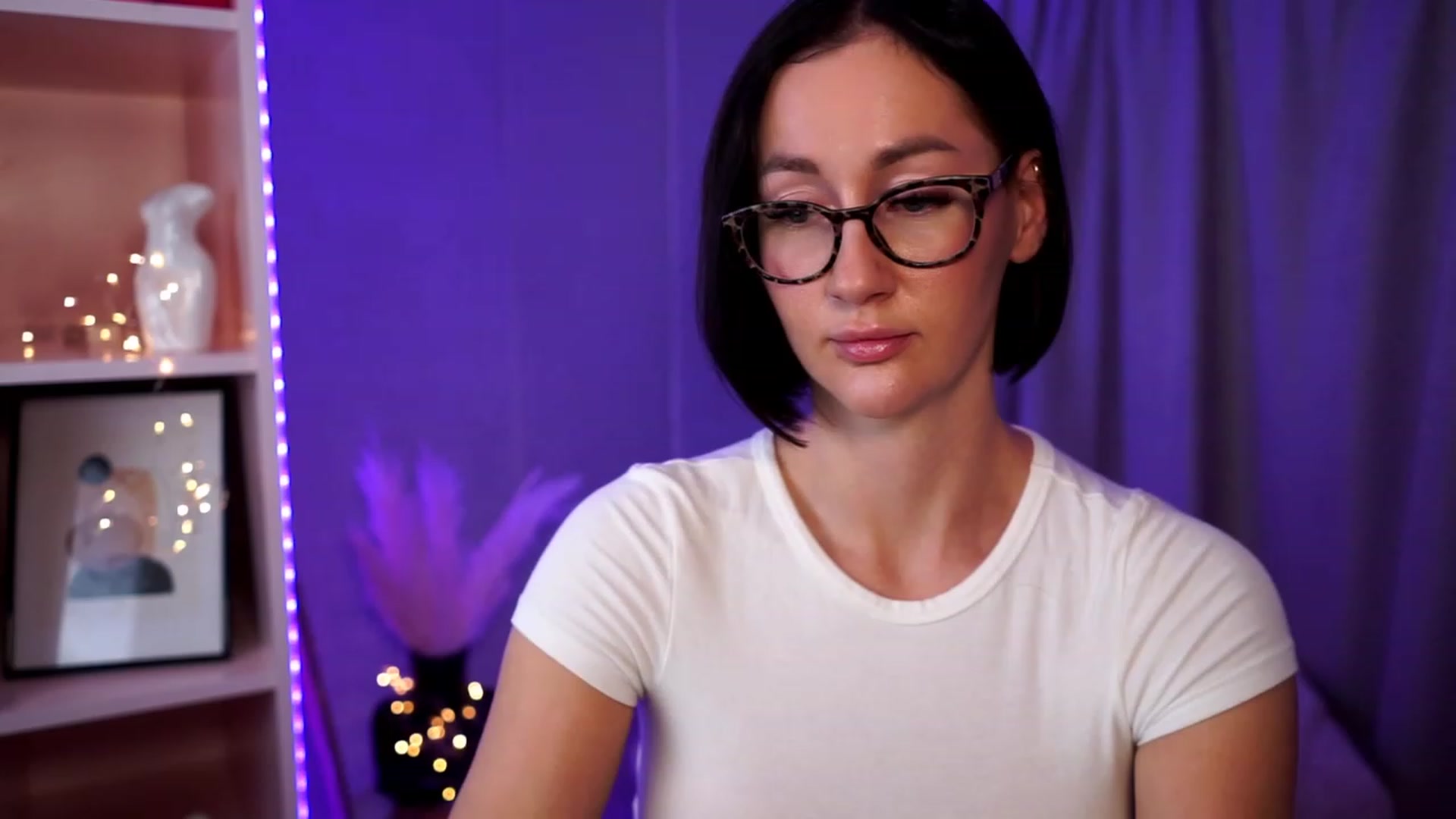 Gallery image thumbnail from Queen_Dasha's myfreecams stream on, 07/21/2023, 17:09 image 4 of 20