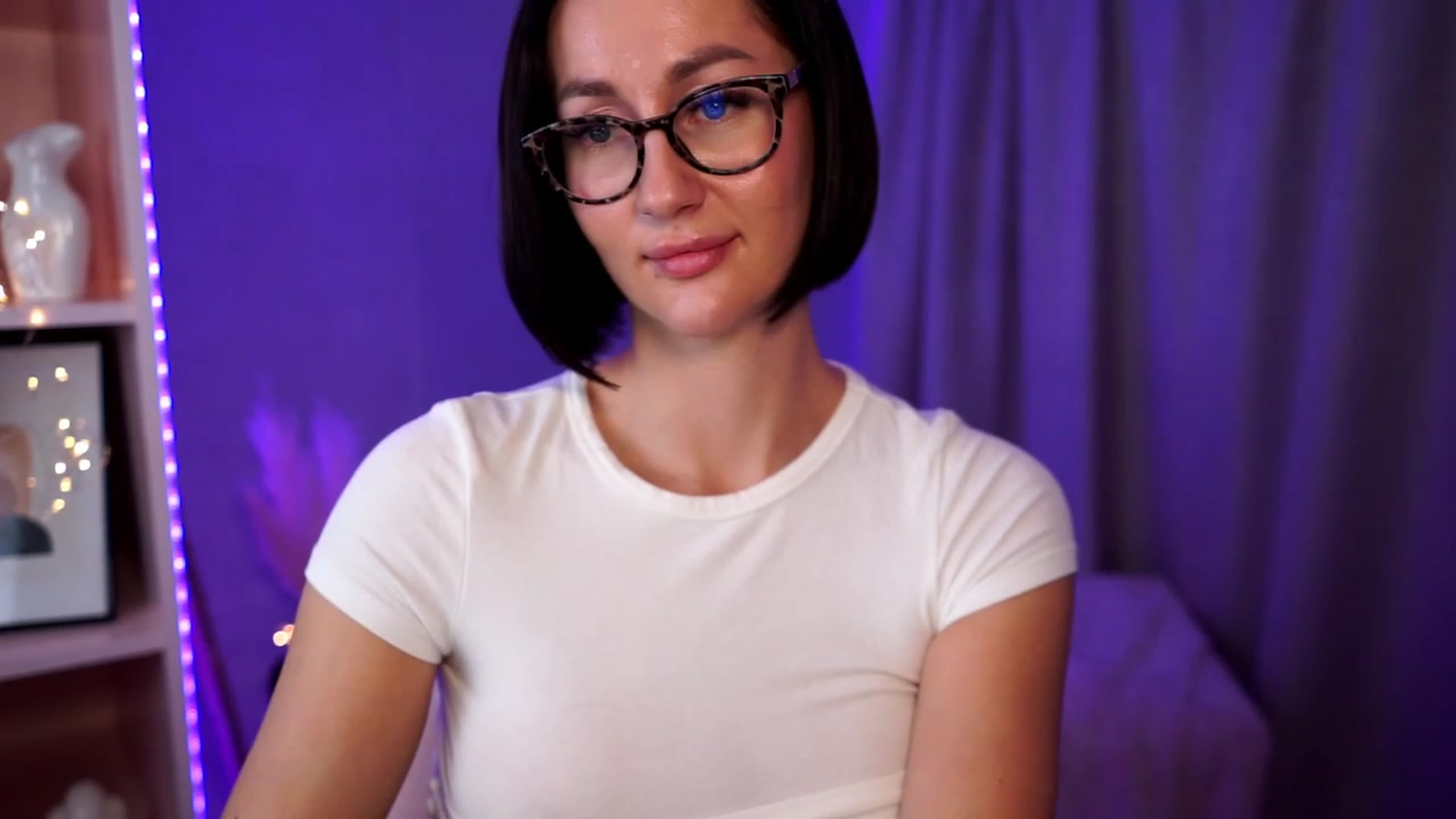 Gallery image thumbnail from Queen_Dasha's myfreecams stream on, 07/21/2023, 21:03 image 15 of 20