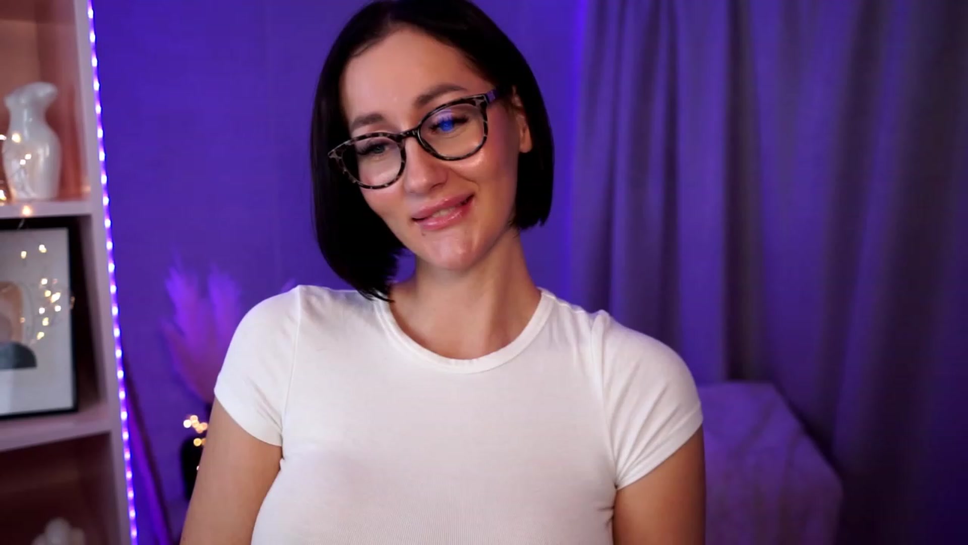 Gallery image thumbnail from Queen_Dasha's myfreecams stream on, 07/21/2023, 21:03 image 13 of 20
