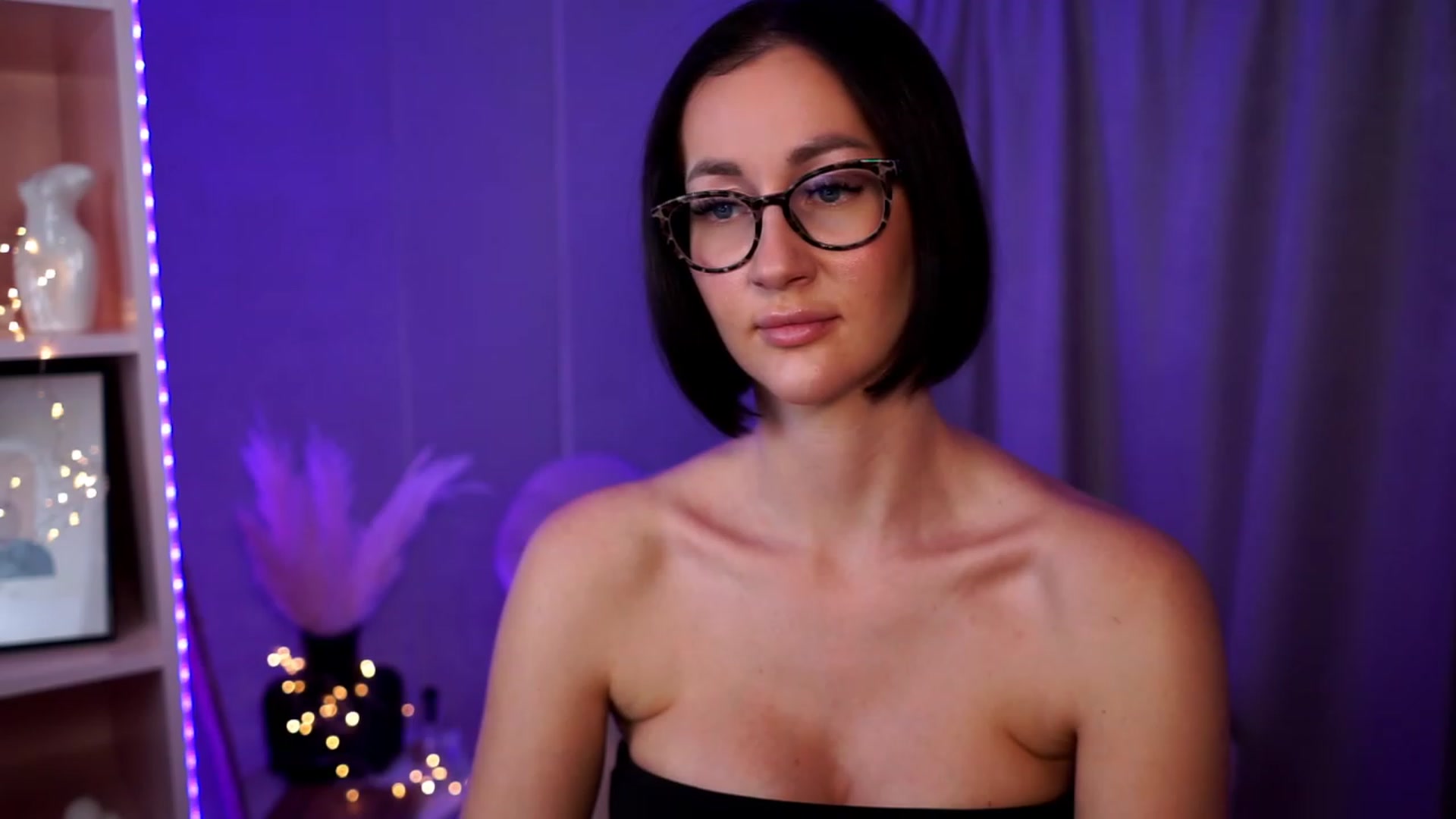 Gallery image thumbnail from Queen_Dasha's myfreecams stream on, 07/24/2023, 19:34 image 6 of 20