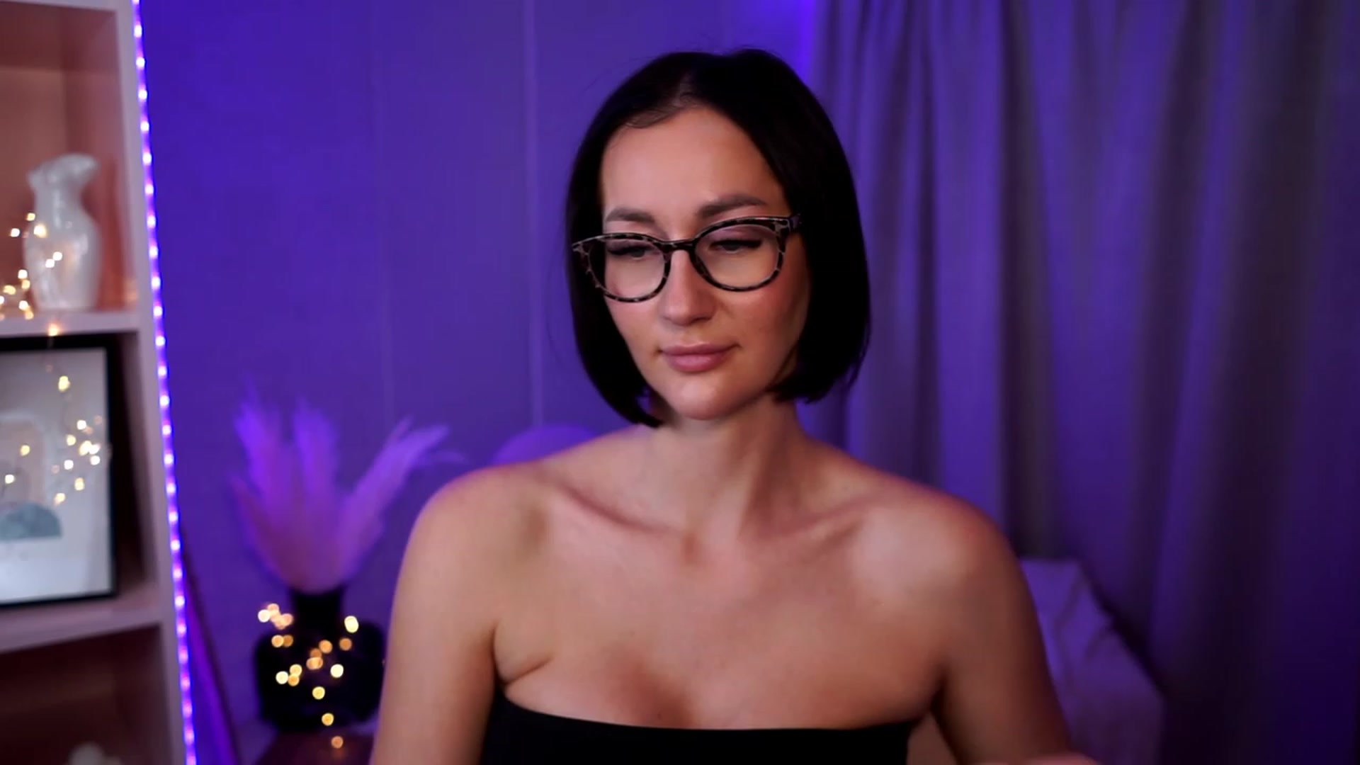 Gallery image thumbnail from Queen_Dasha's myfreecams stream on, 07/24/2023, 19:34 image 18 of 20