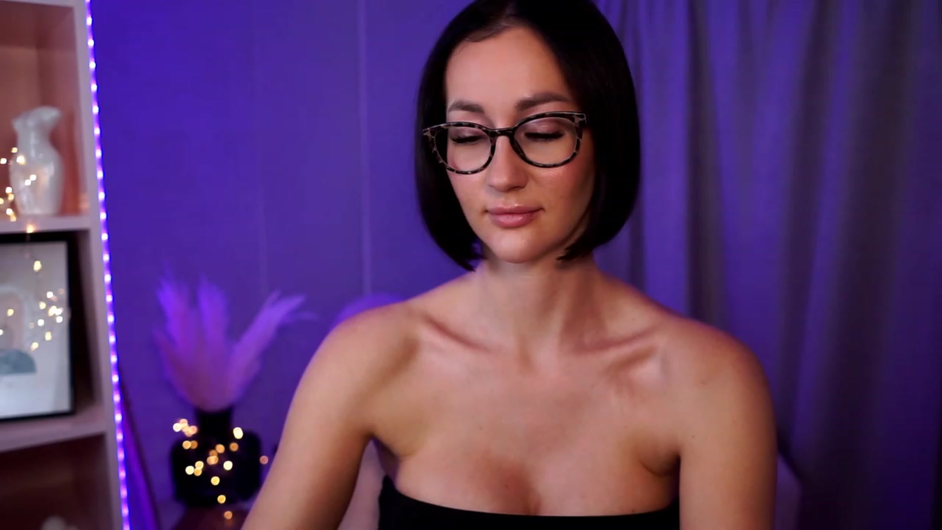 Gallery image thumbnail from Queen_Dasha's myfreecams stream on, 07/24/2023, 19:34 image 4 of 20