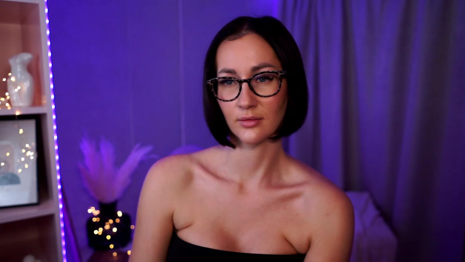 Gallery image thumbnail from Queen_Dasha's myfreecams stream on, 07/24/2023, 19:34 image 16 of 20
