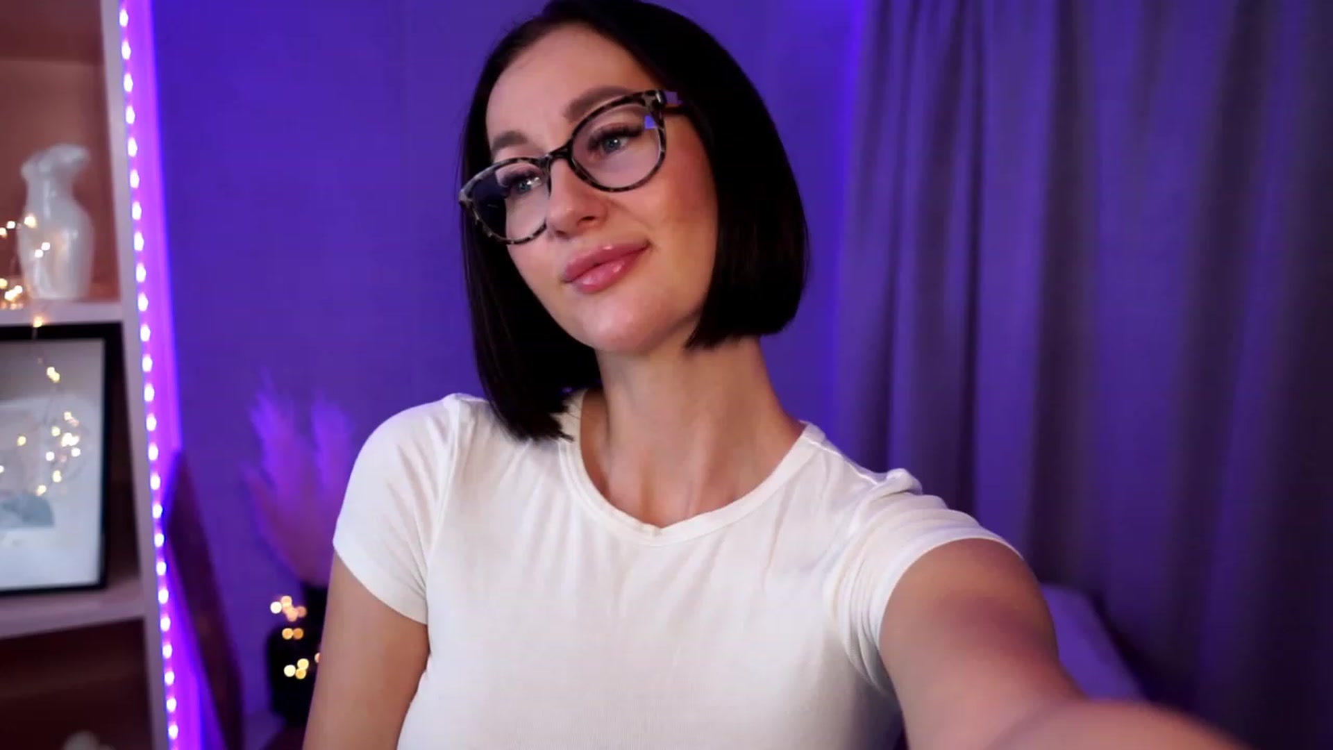 Gallery image thumbnail from Queen_Dasha's myfreecams stream on, 07/28/2023, 17:01 image 8 of 20