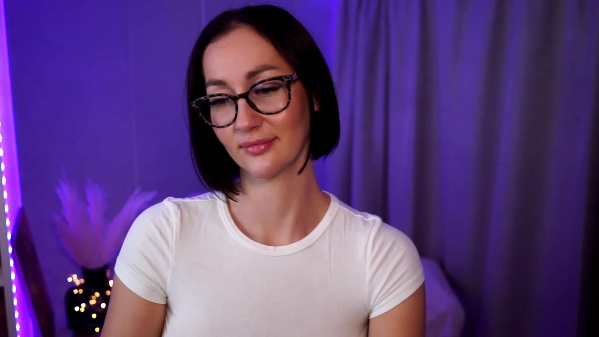 Gallery image thumbnail from Queen_Dasha's myfreecams stream on, 07/28/2023, 17:01 image 12 of 20