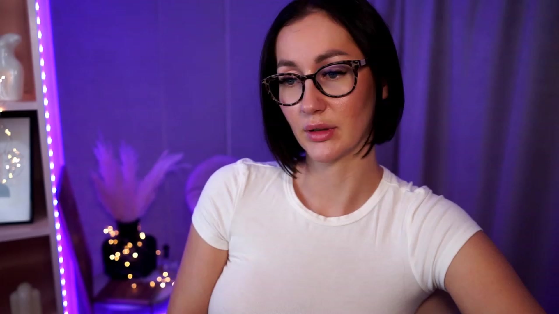Gallery image thumbnail from Queen_Dasha's myfreecams stream on, 07/28/2023, 17:42 image 8 of 20