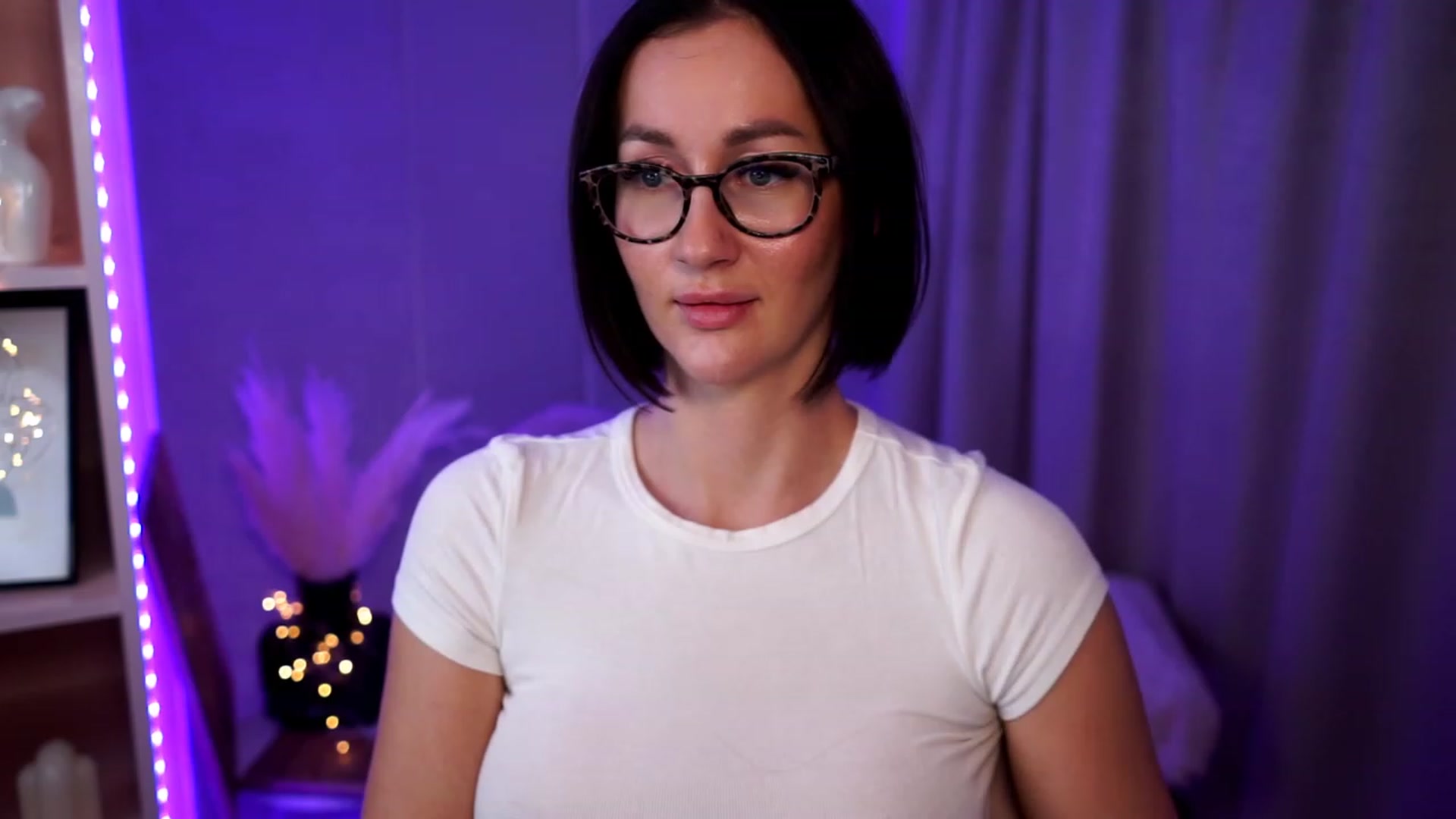 Gallery image thumbnail from Queen_Dasha's myfreecams stream on, 07/28/2023, 17:42 image 18 of 20