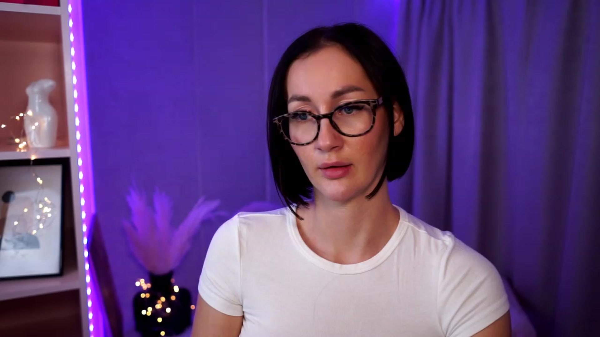 Gallery image thumbnail from Queen_Dasha's myfreecams stream on, 07/28/2023, 18:29 image 14 of 20