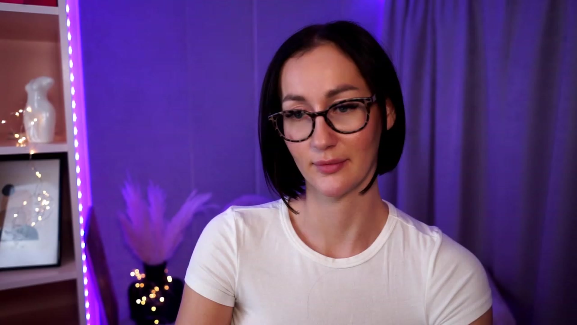 Gallery image thumbnail from Queen_Dasha's myfreecams stream on, 07/28/2023, 18:29 image 15 of 20