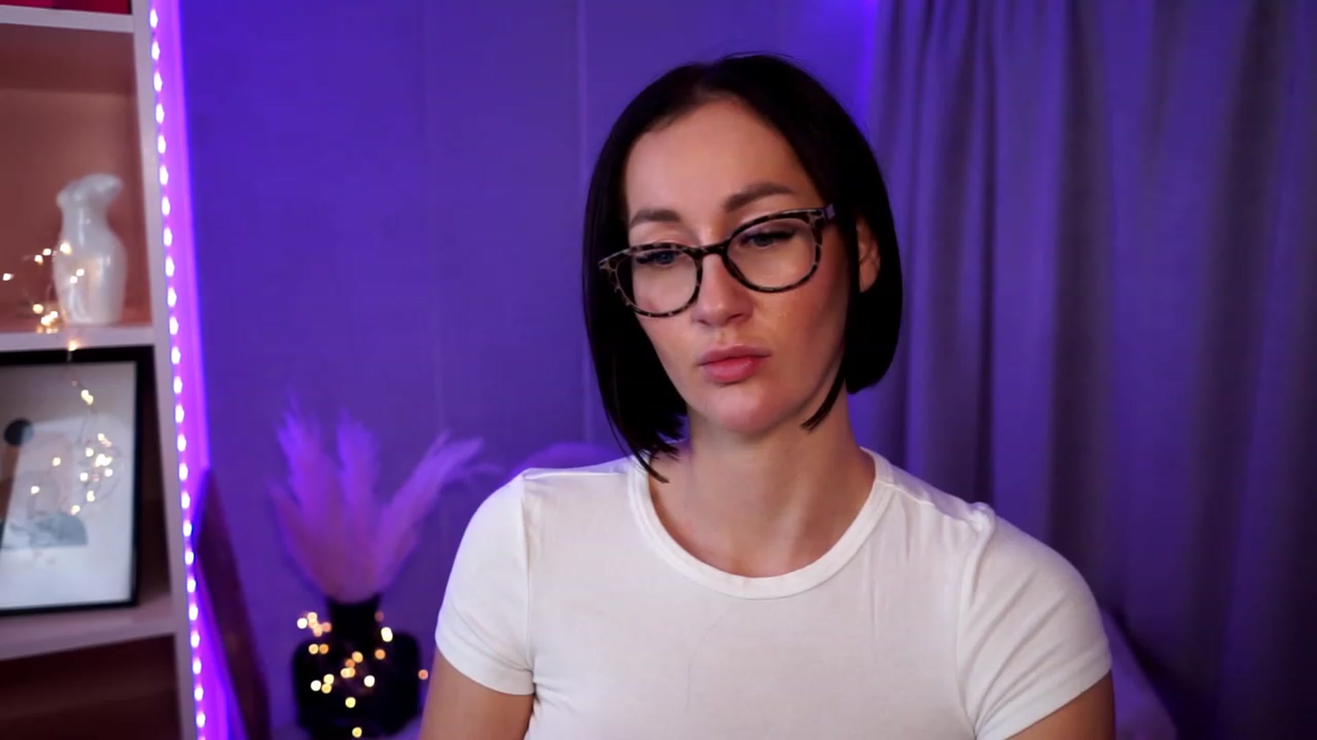 Gallery image thumbnail from Queen_Dasha's myfreecams stream on, 07/28/2023, 18:29 image 13 of 20