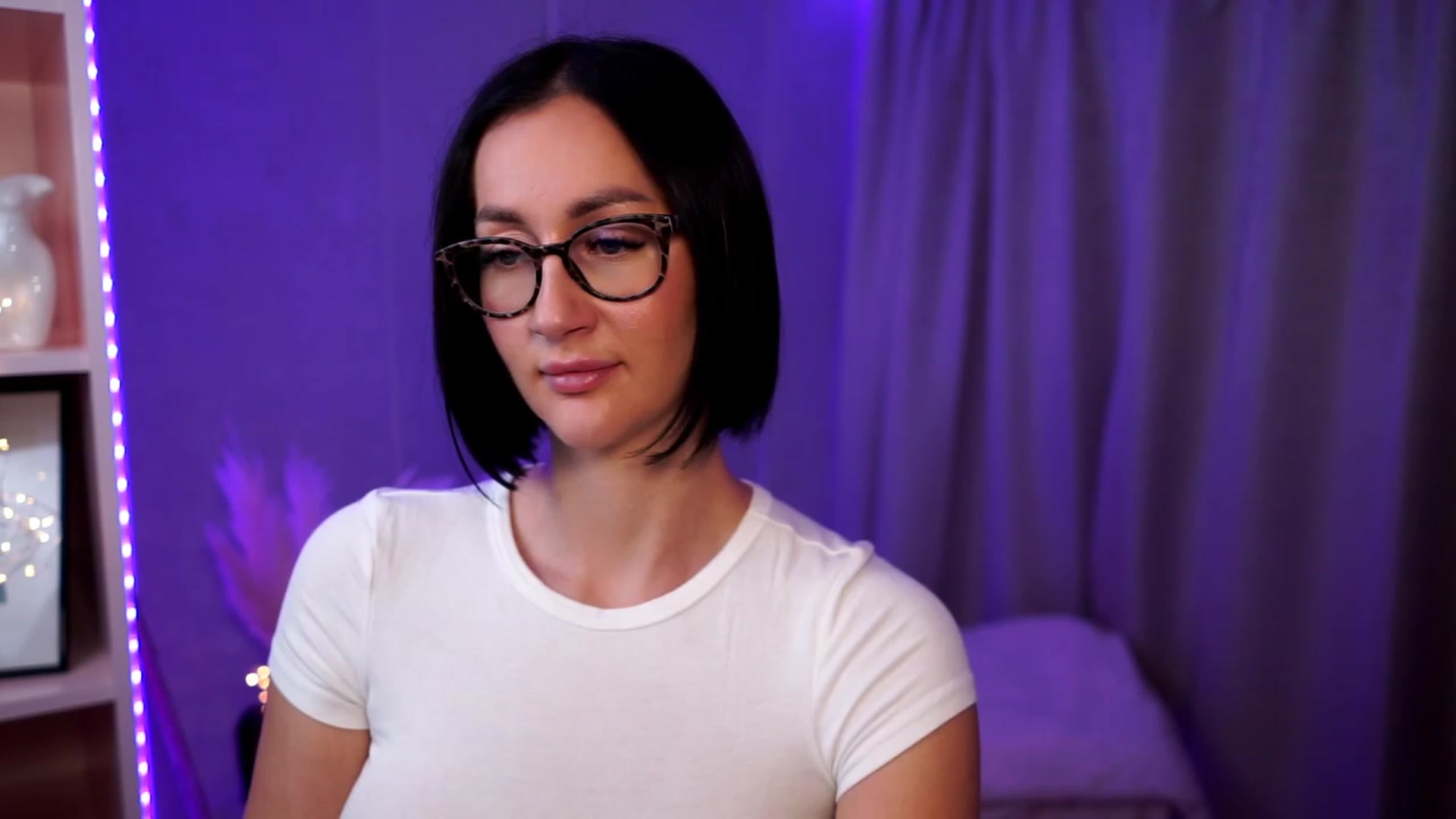 Gallery image thumbnail from Queen_Dasha's myfreecams stream on, 08/14/2023, 13:45 image 3 of 20