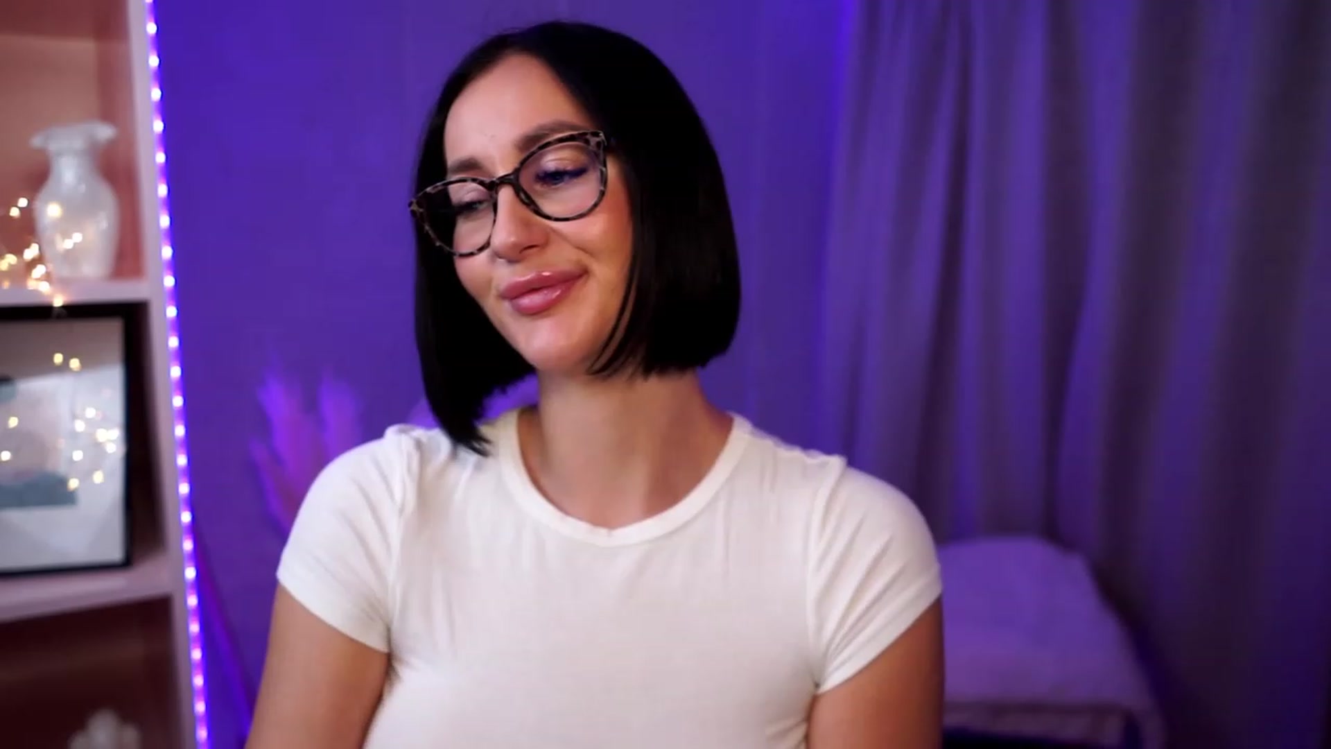 Gallery image thumbnail from Queen_Dasha's myfreecams stream on, 08/14/2023, 13:45 image 19 of 20
