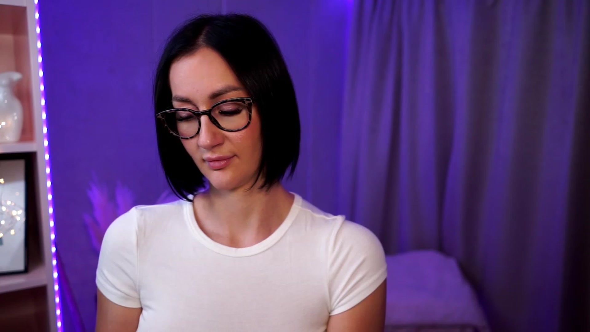 Gallery image thumbnail from Queen_Dasha's myfreecams stream on, 08/14/2023, 13:45 image 2 of 20