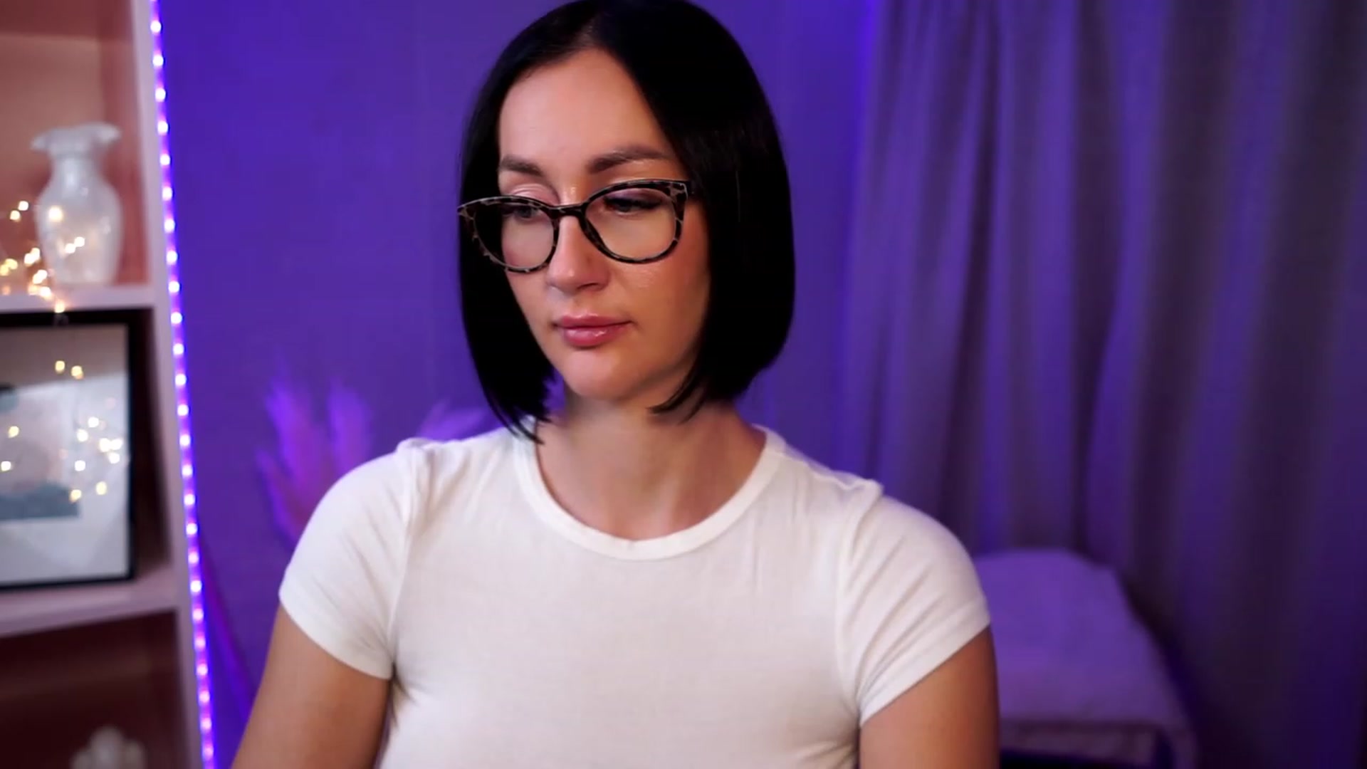 Gallery image thumbnail from Queen_Dasha's myfreecams stream on, 08/14/2023, 13:45 image 15 of 20