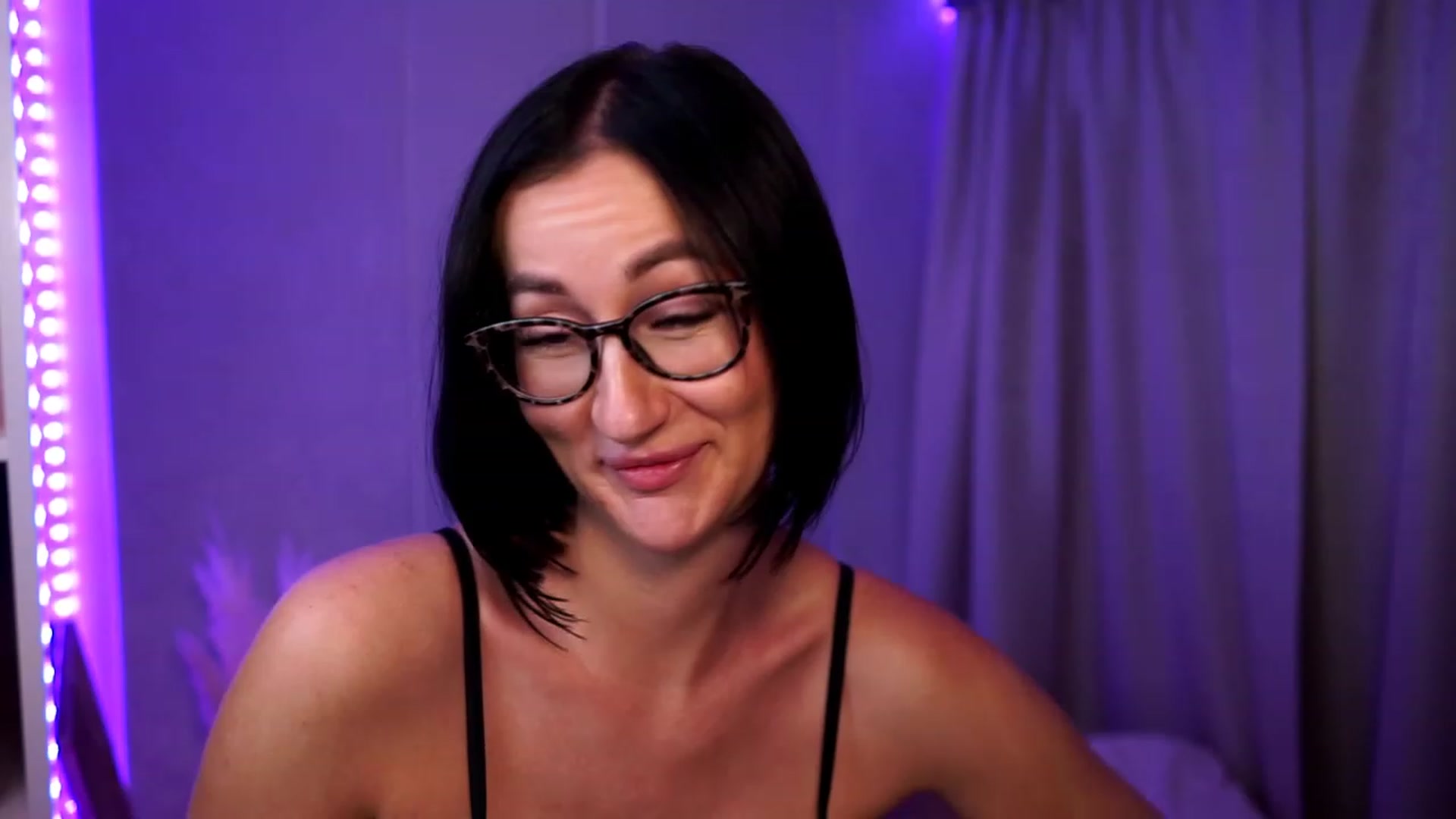 Gallery image thumbnail from Queen_Dasha's myfreecams stream on, 08/21/2023, 20:42 image 13 of 20