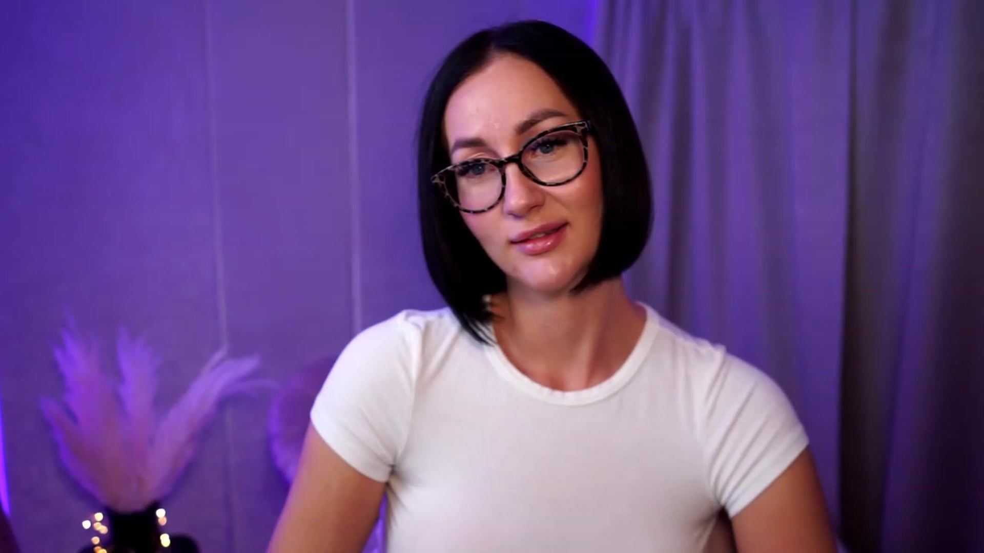 Gallery image thumbnail from Queen_Dasha's myfreecams stream on, 08/24/2023, 21:16 image 9 of 20