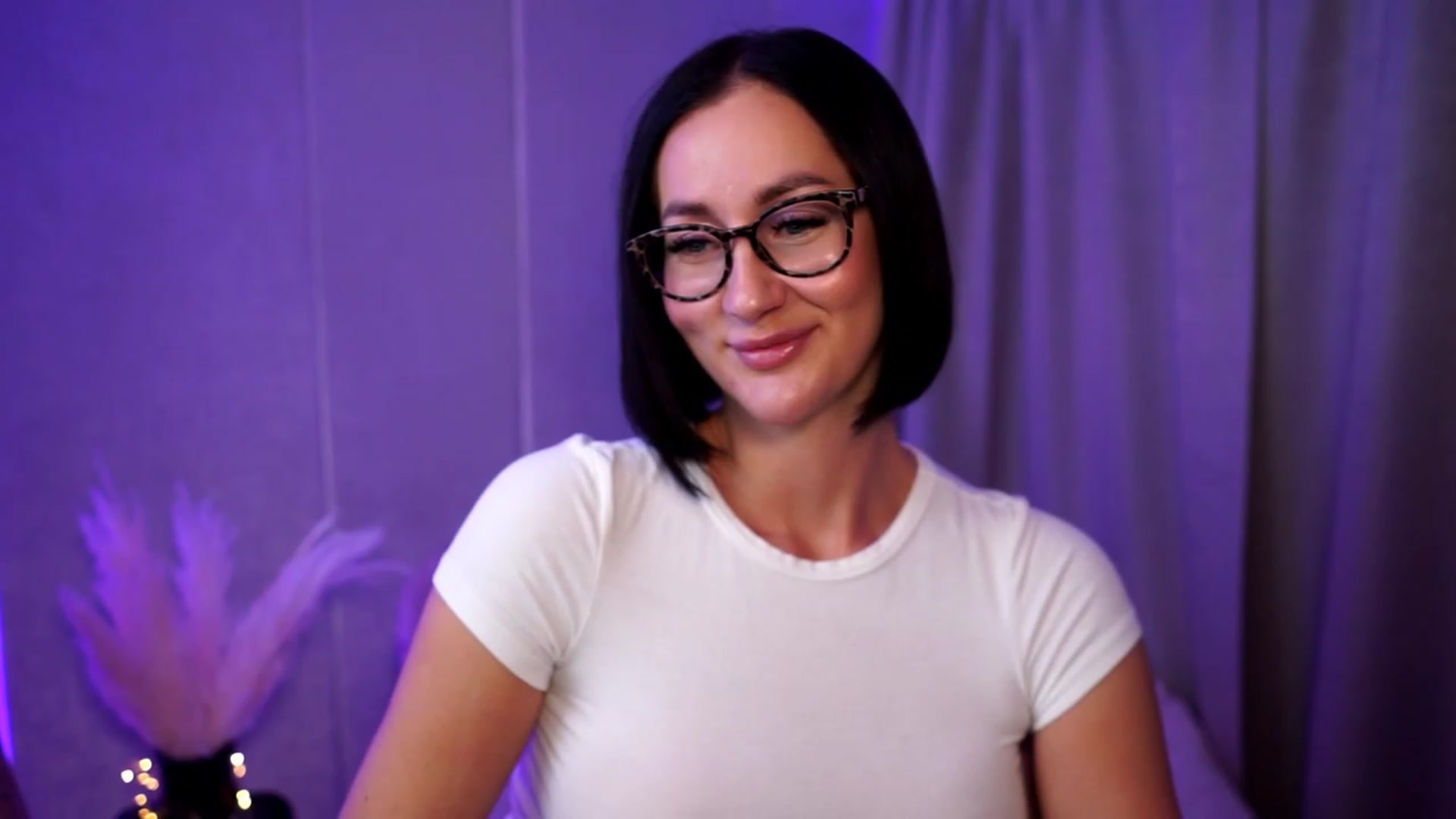 Gallery image thumbnail from Queen_Dasha's myfreecams stream on, 08/24/2023, 21:16 image 6 of 20