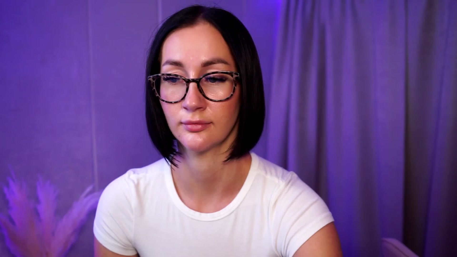 Gallery image thumbnail from Queen_Dasha's myfreecams stream on, 08/24/2023, 23:17 image 10 of 20