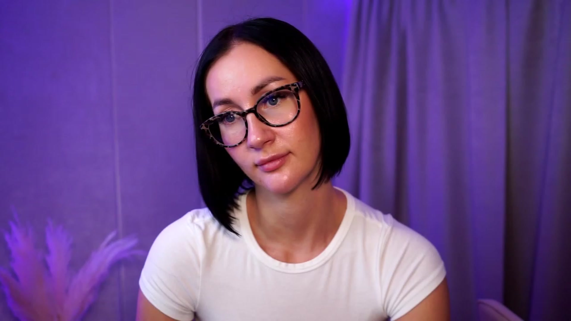Gallery image thumbnail from Queen_Dasha's myfreecams stream on, 08/24/2023, 23:17 image 17 of 20
