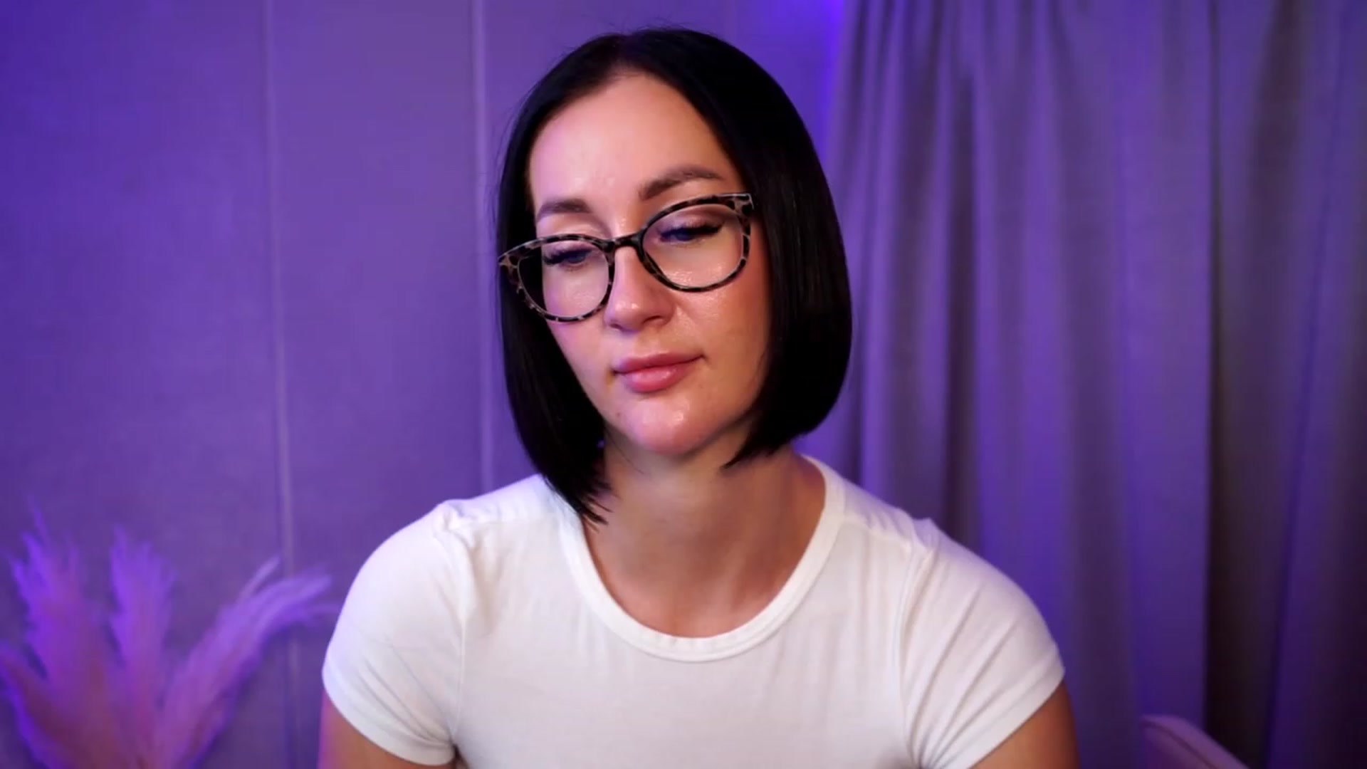 Gallery image thumbnail from Queen_Dasha's myfreecams stream on, 08/24/2023, 23:17 image 8 of 20