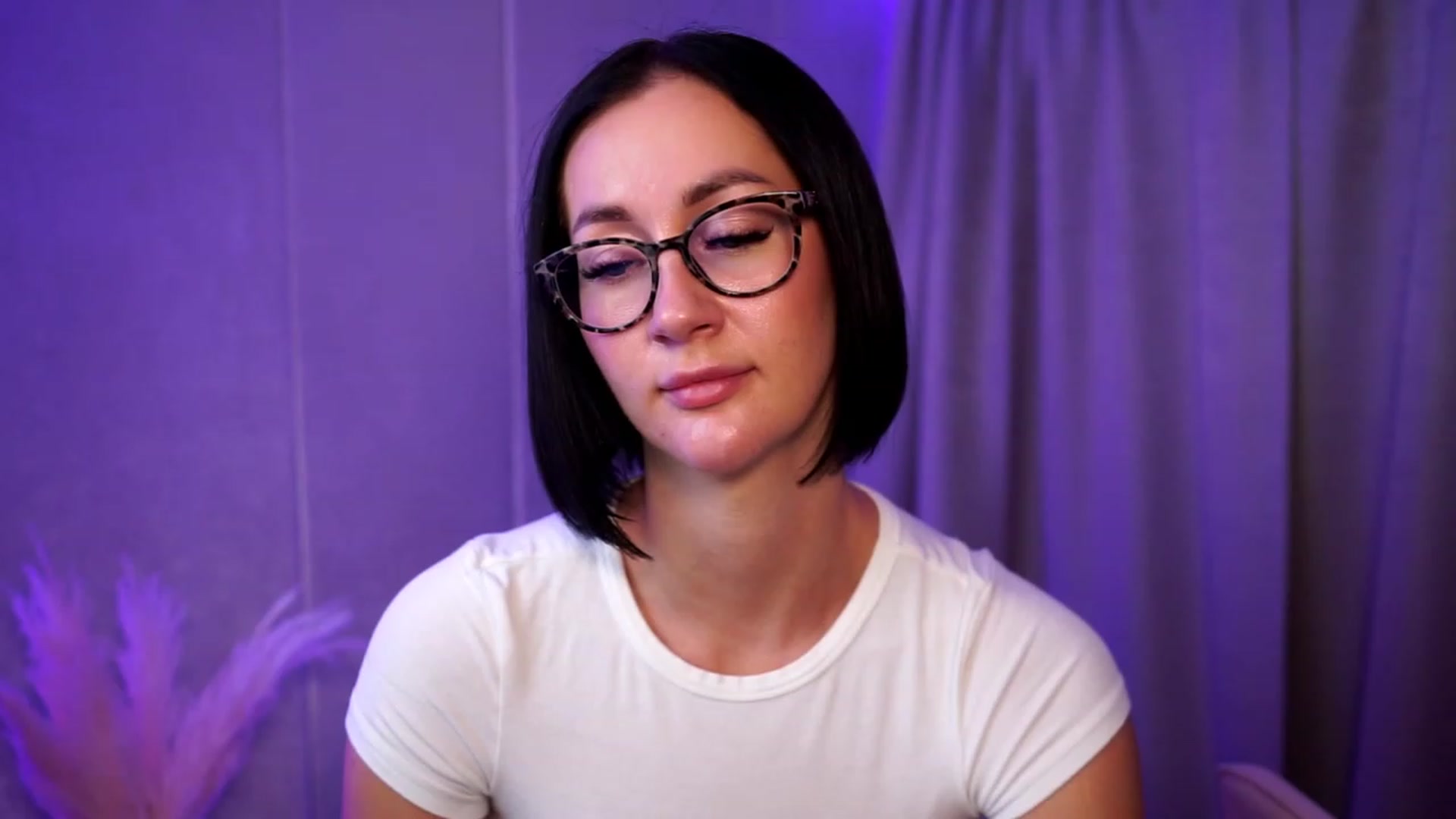 Gallery image thumbnail from Queen_Dasha's myfreecams stream on, 08/24/2023, 23:17 image 16 of 20