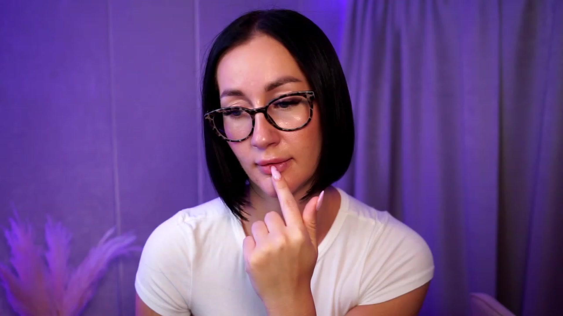 Gallery image thumbnail from Queen_Dasha's myfreecams stream on, 08/24/2023, 23:17 image 7 of 20