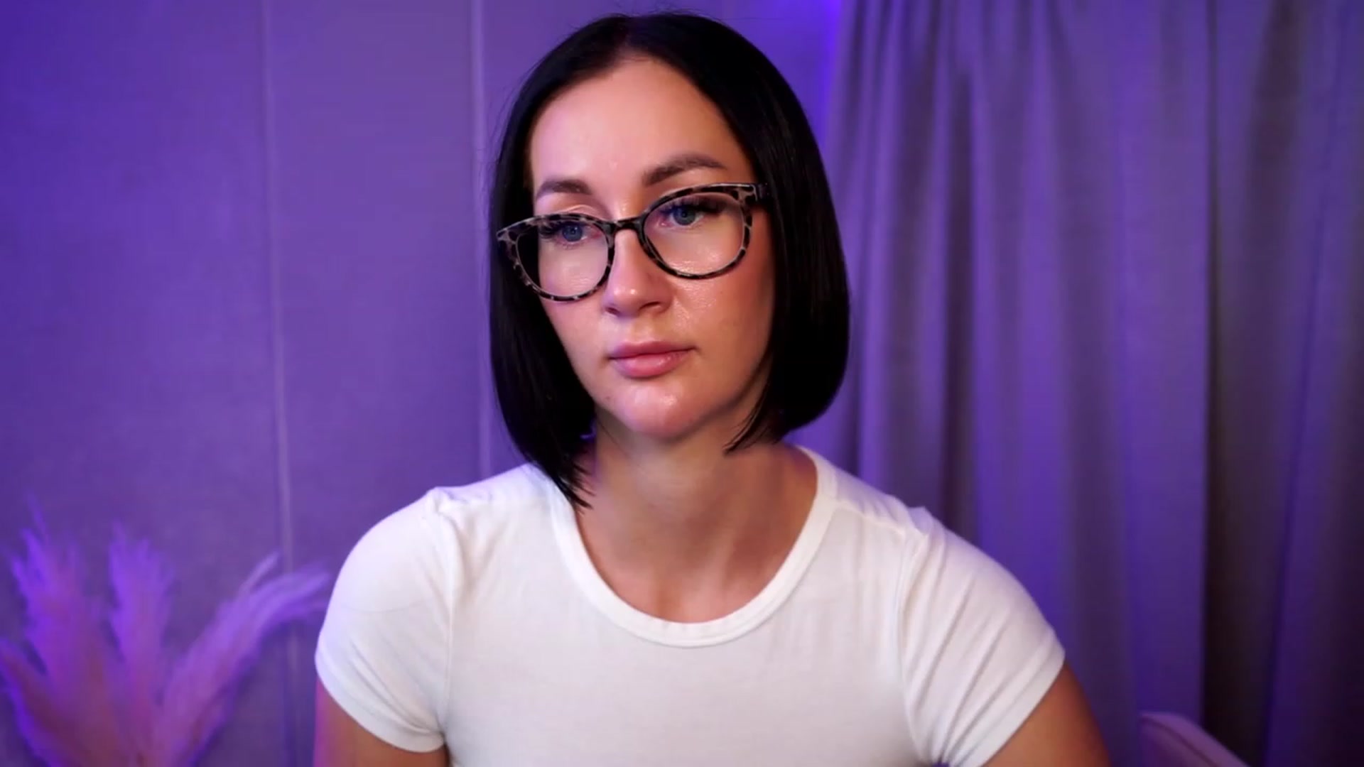 Gallery image thumbnail from Queen_Dasha's myfreecams stream on, 08/24/2023, 23:17 image 2 of 20