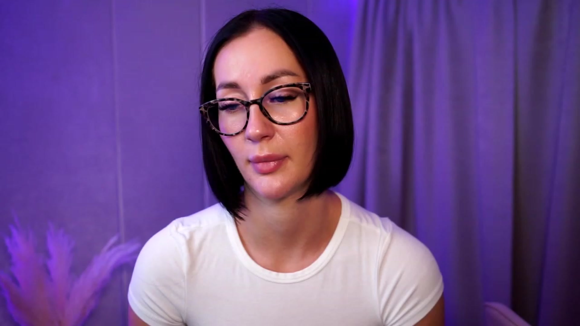 Gallery image thumbnail from Queen_Dasha's myfreecams stream on, 08/24/2023, 23:17 image 5 of 20