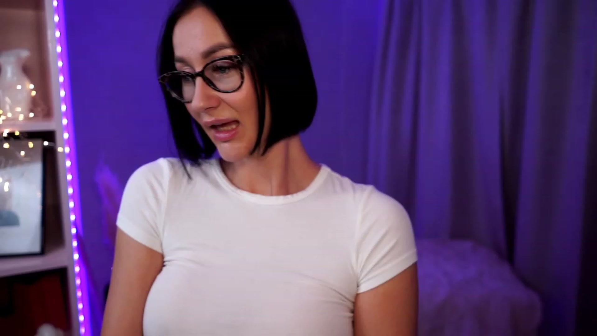Gallery image thumbnail from Queen_Dasha's myfreecams stream on, 09/14/2023, 19:00 image 1 of 20