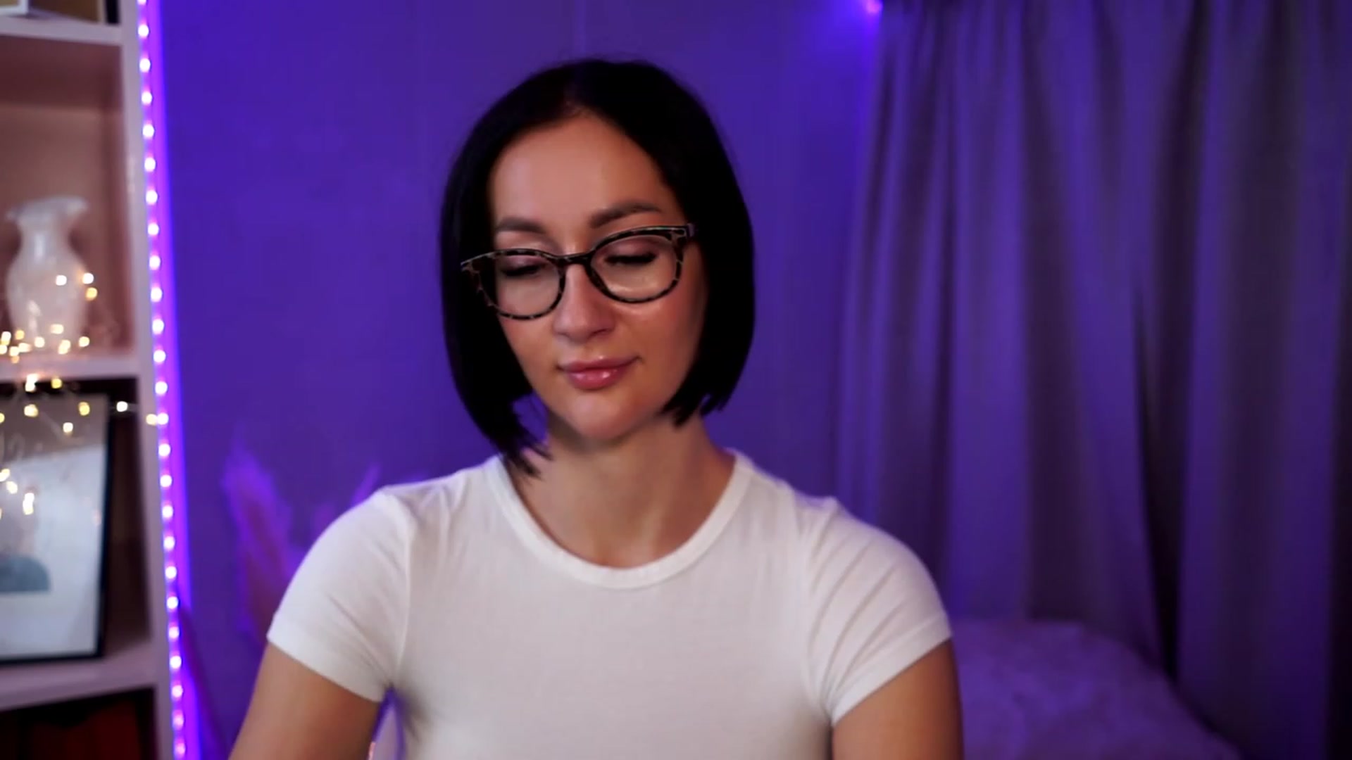 Gallery image thumbnail from Queen_Dasha's myfreecams stream on, 09/14/2023, 19:00 image 10 of 20