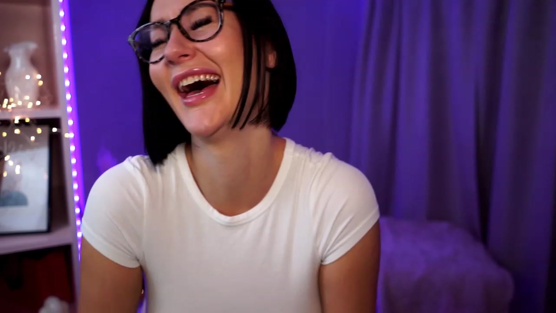Gallery image thumbnail from Queen_Dasha's myfreecams stream on, 09/14/2023, 19:00 image 14 of 20