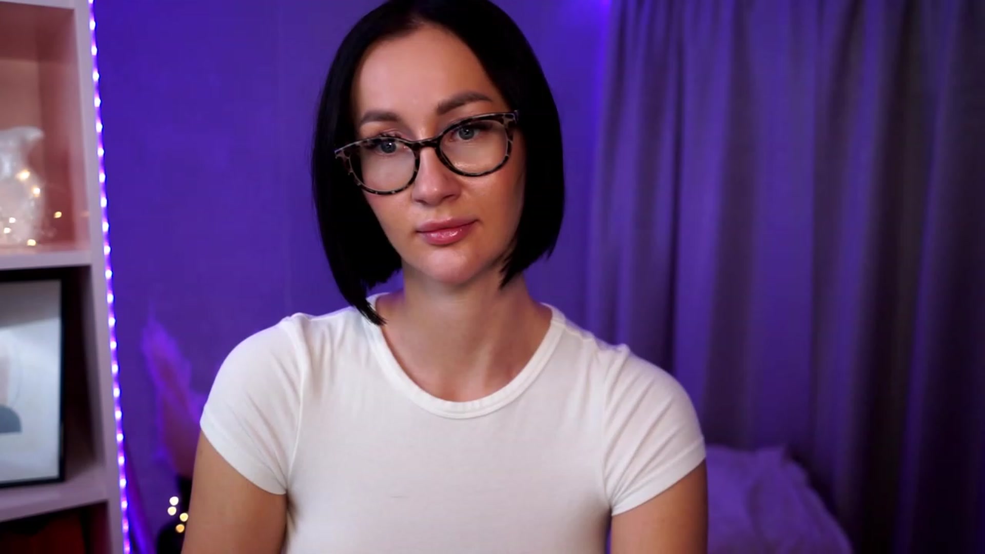 Gallery image thumbnail from Queen_Dasha's myfreecams stream on, 09/18/2023, 19:29 image 14 of 20