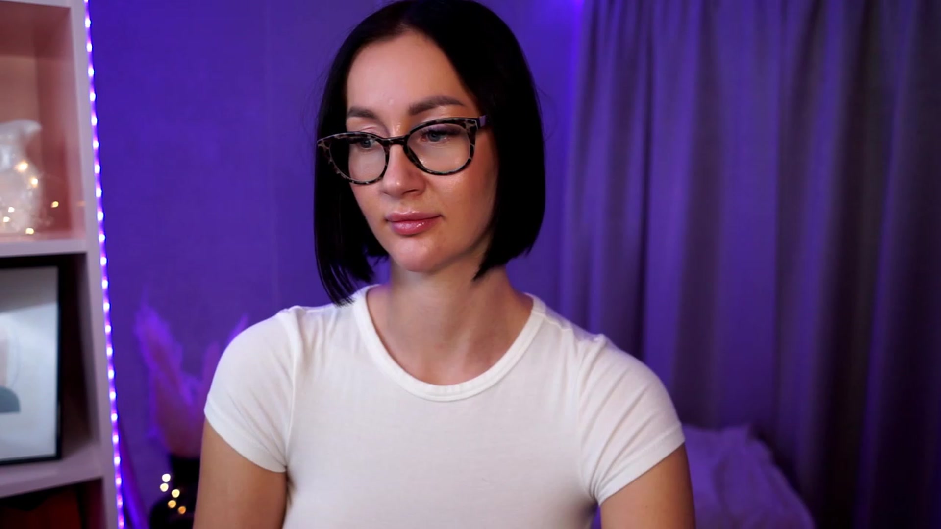 Gallery image thumbnail from Queen_Dasha's myfreecams stream on, 09/18/2023, 19:29 image 18 of 20