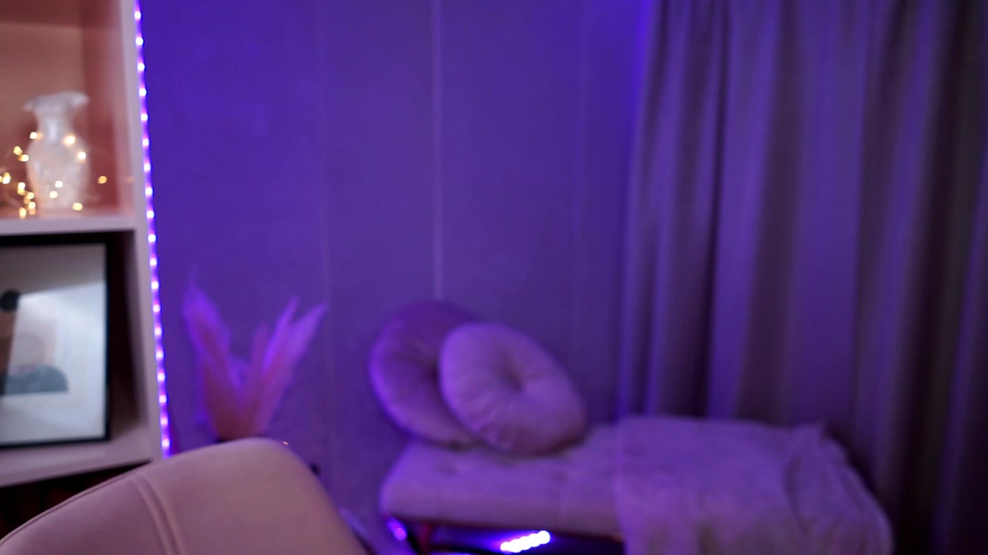Gallery image thumbnail from Queen_Dasha's myfreecams stream on, 09/18/2023, 19:48 image 18 of 20