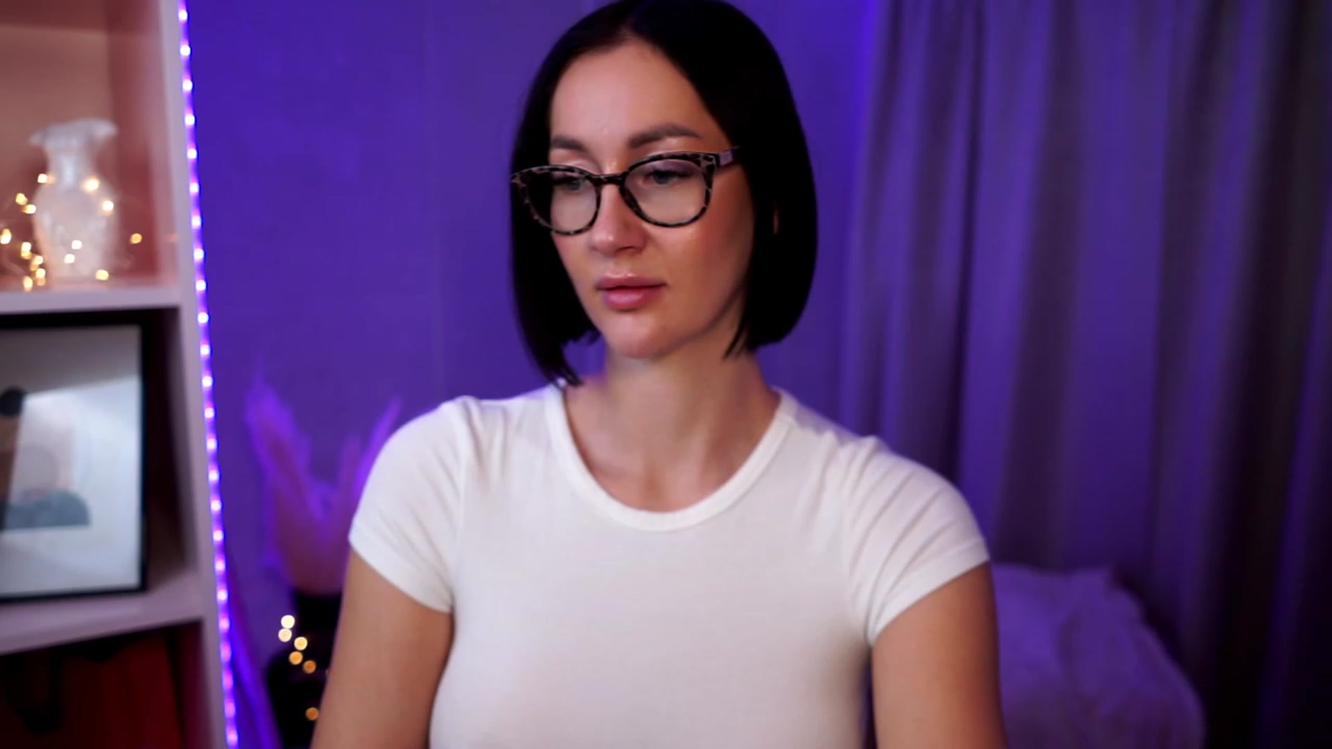 Gallery image thumbnail from Queen_Dasha's myfreecams stream on, 09/18/2023, 19:48 image 15 of 20
