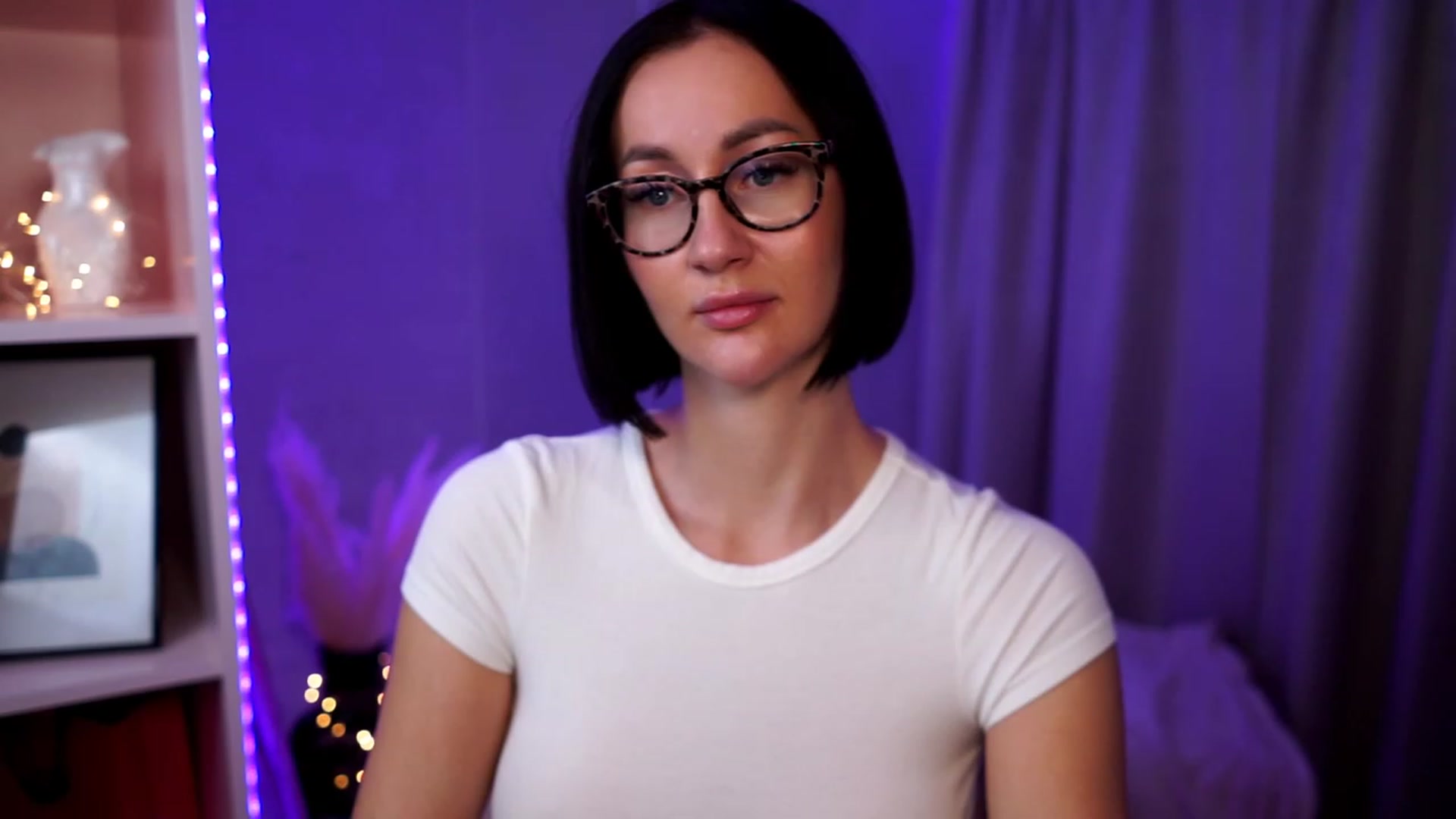 Gallery image thumbnail from Queen_Dasha's myfreecams stream on, 09/18/2023, 19:48 image 12 of 20