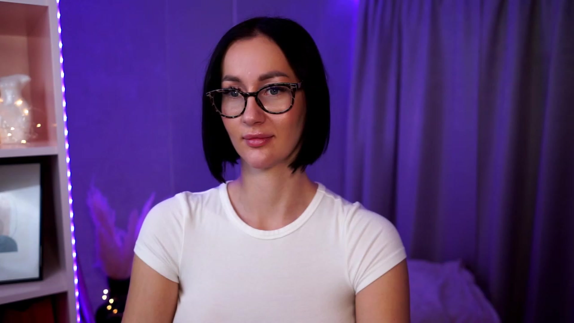 Gallery image thumbnail from Queen_Dasha's myfreecams stream on, 09/18/2023, 19:48 image 4 of 20